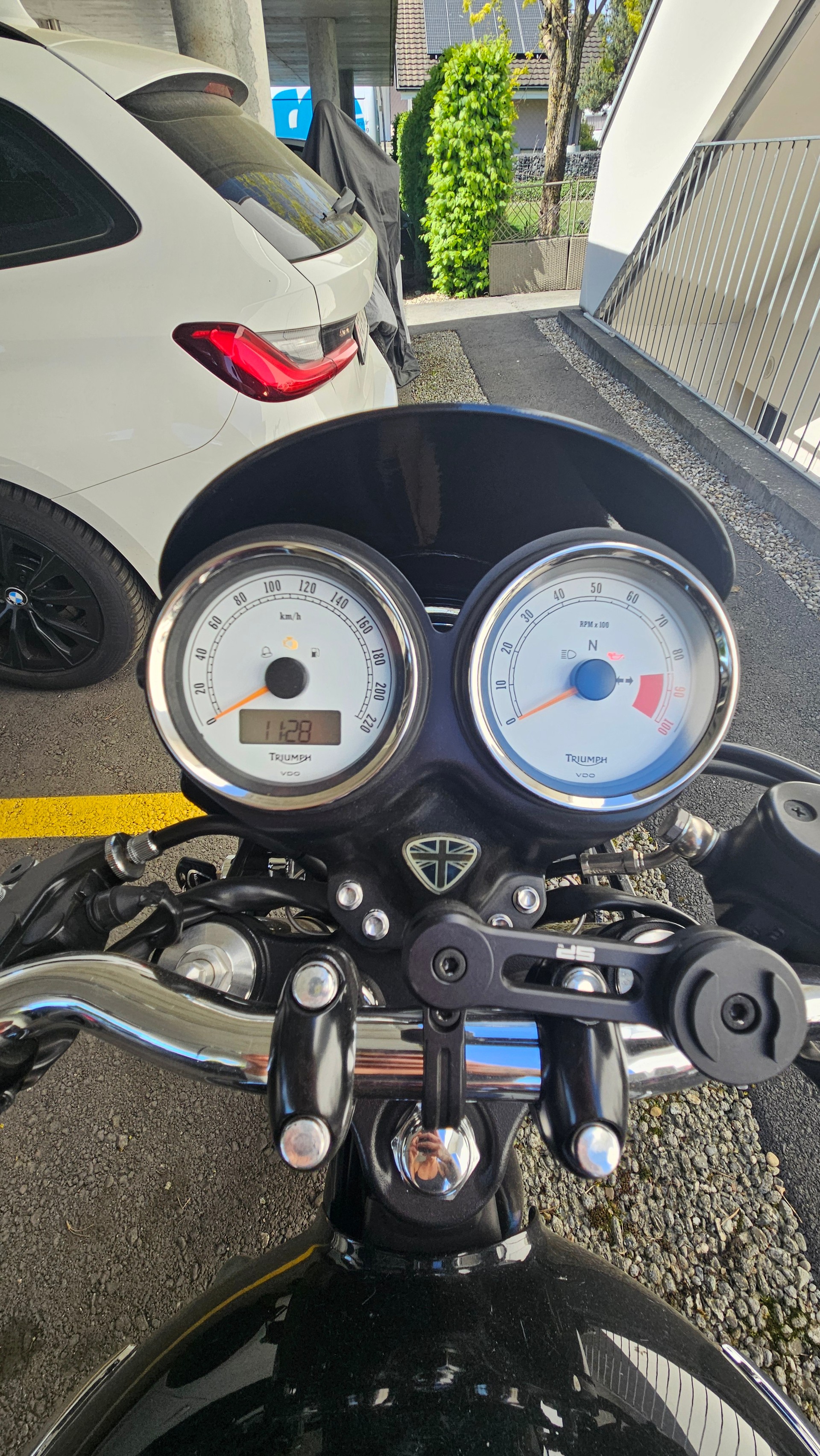 TRIUMPH Thruxton 900 i-image-9
