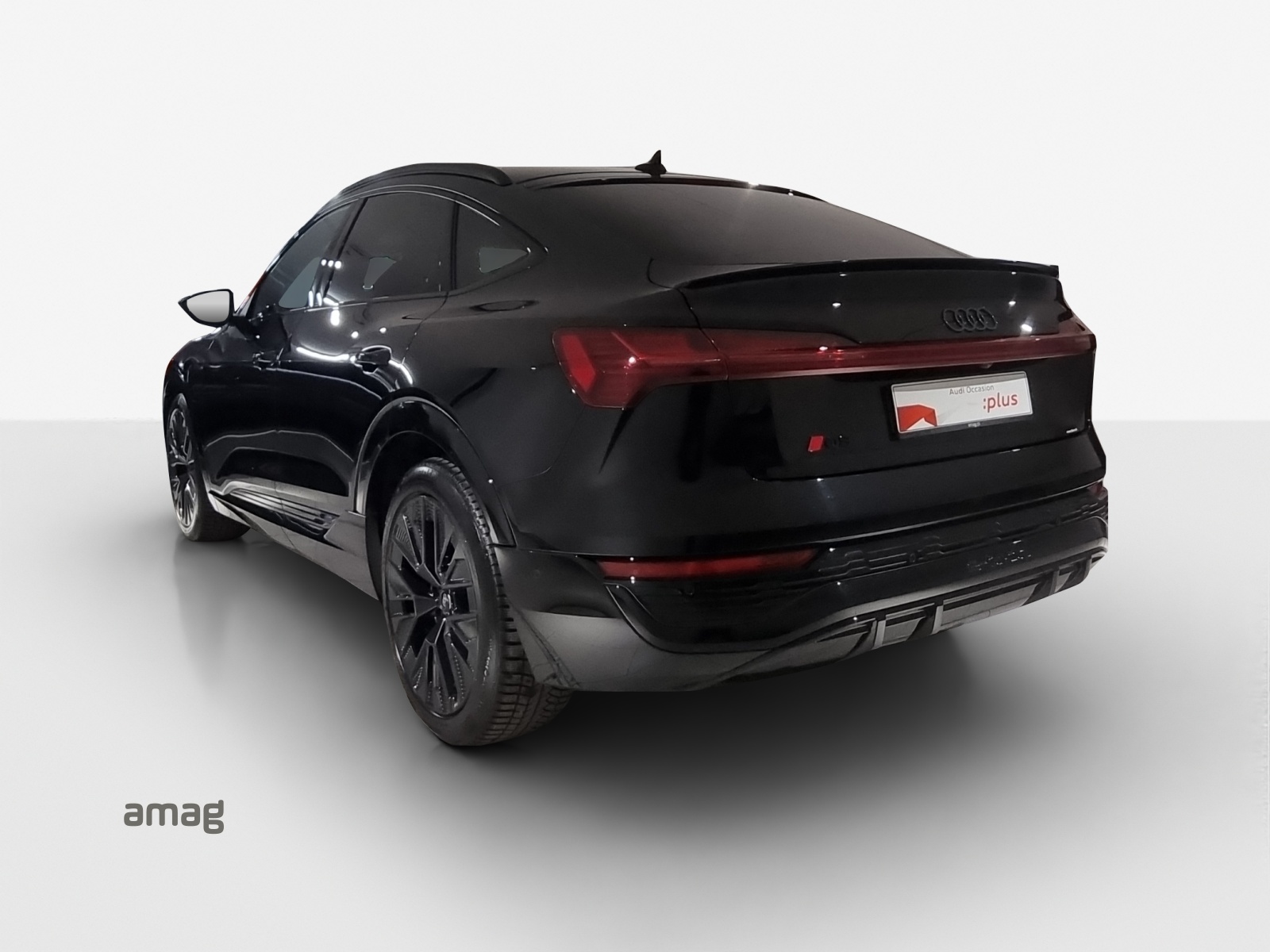 AUDI Q8 Sportback 55 e-tron Black Edition quattro-showroom-element-2