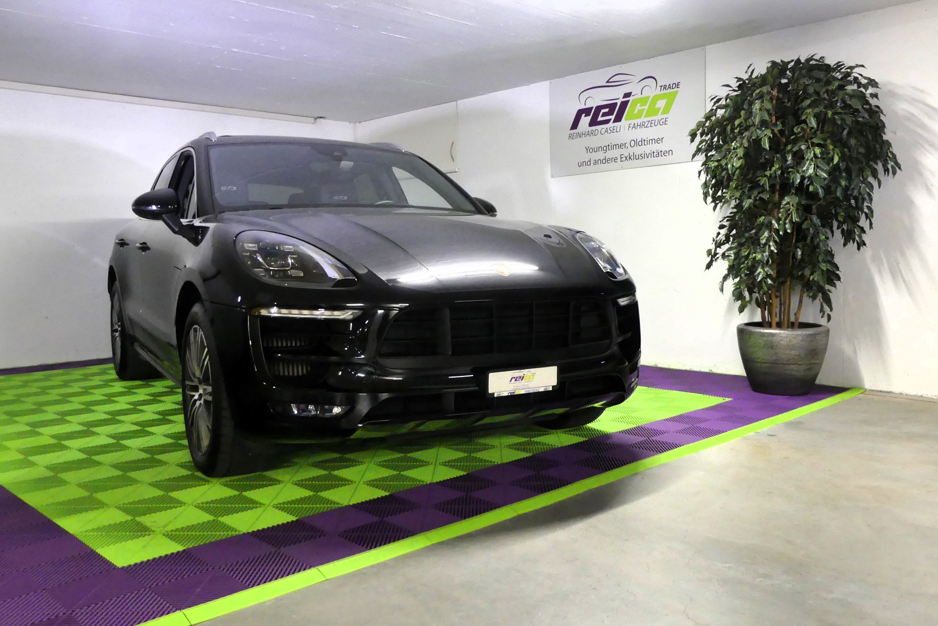 PORSCHE Macan GTS PDK-image-14