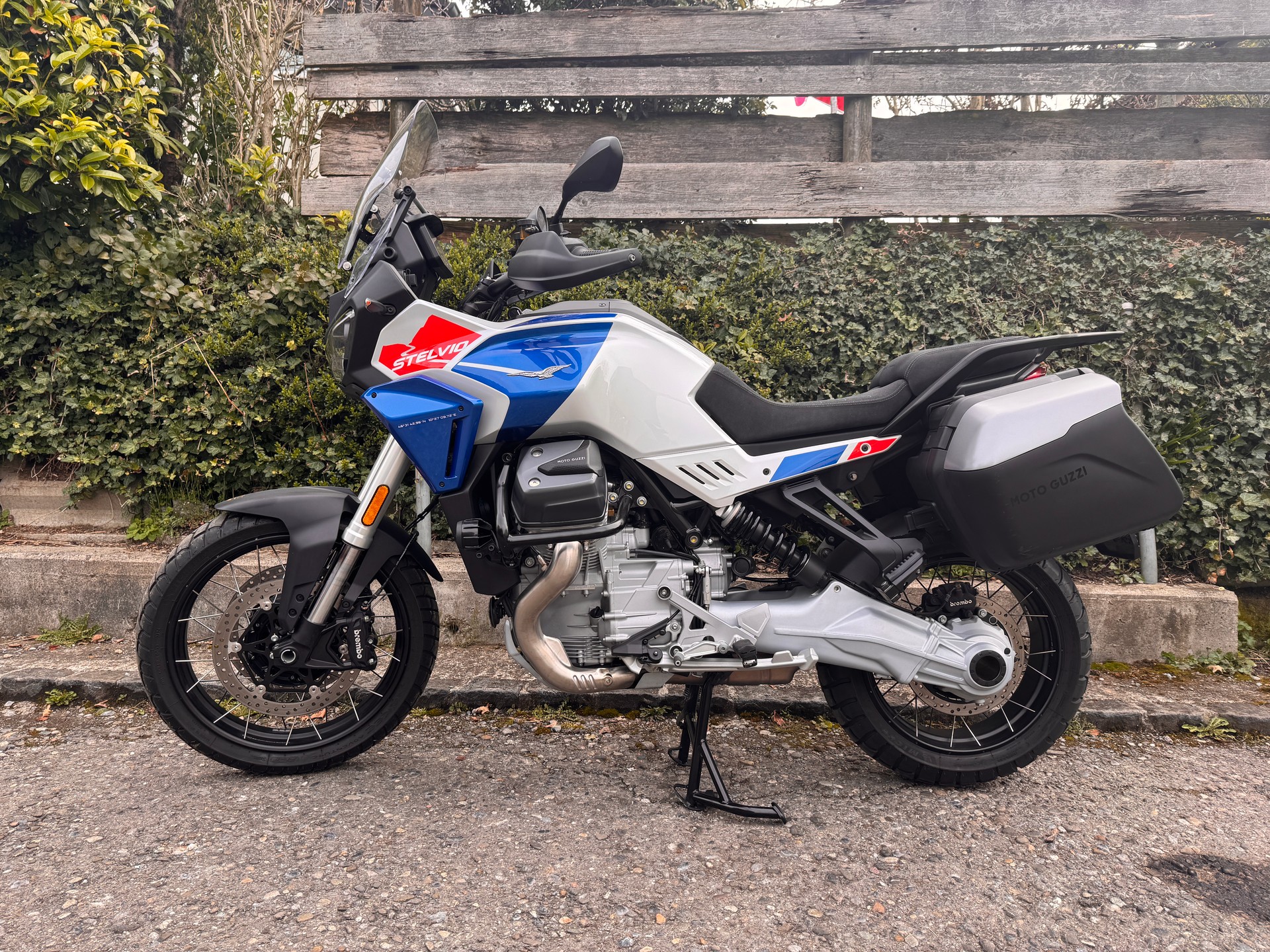 MOTO GUZZI Stelvio Duecento Tributo-image-0