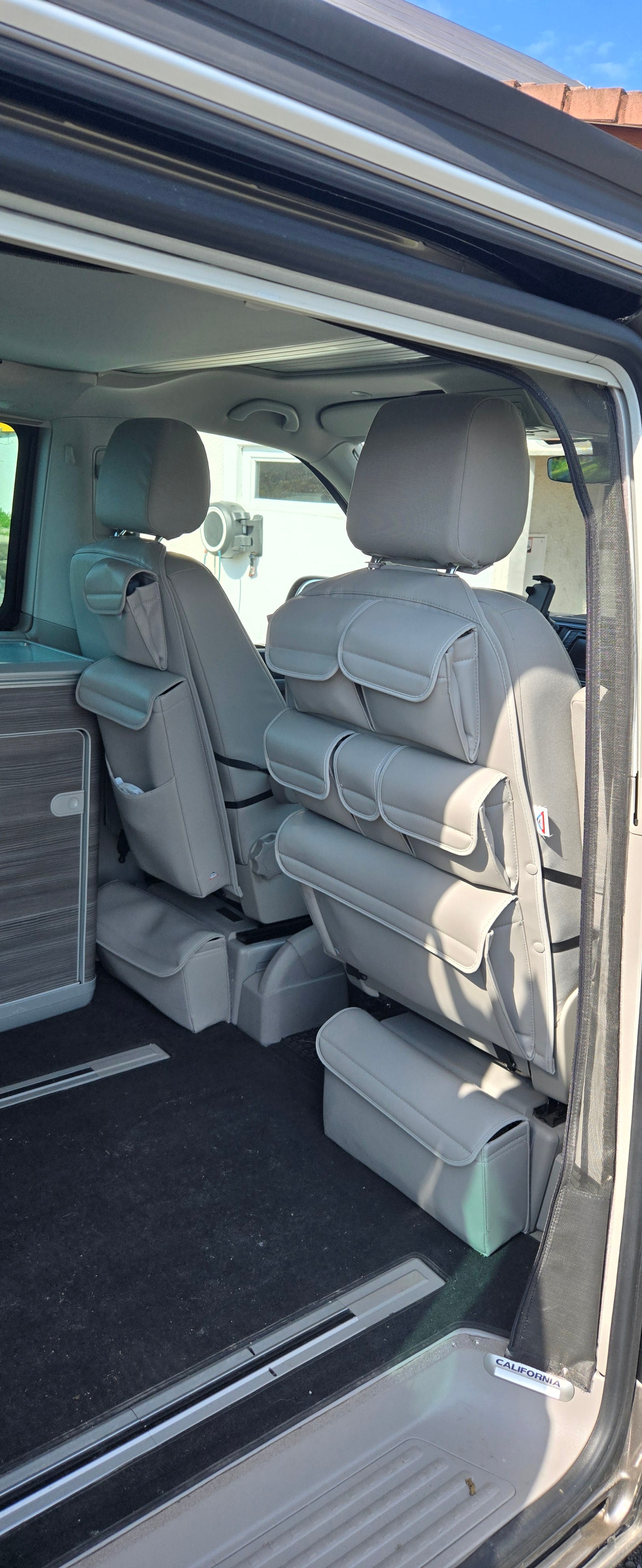 VW T6 California 2.0 Bi-TDI Ocean Liberty 4Motion DSG-image-11