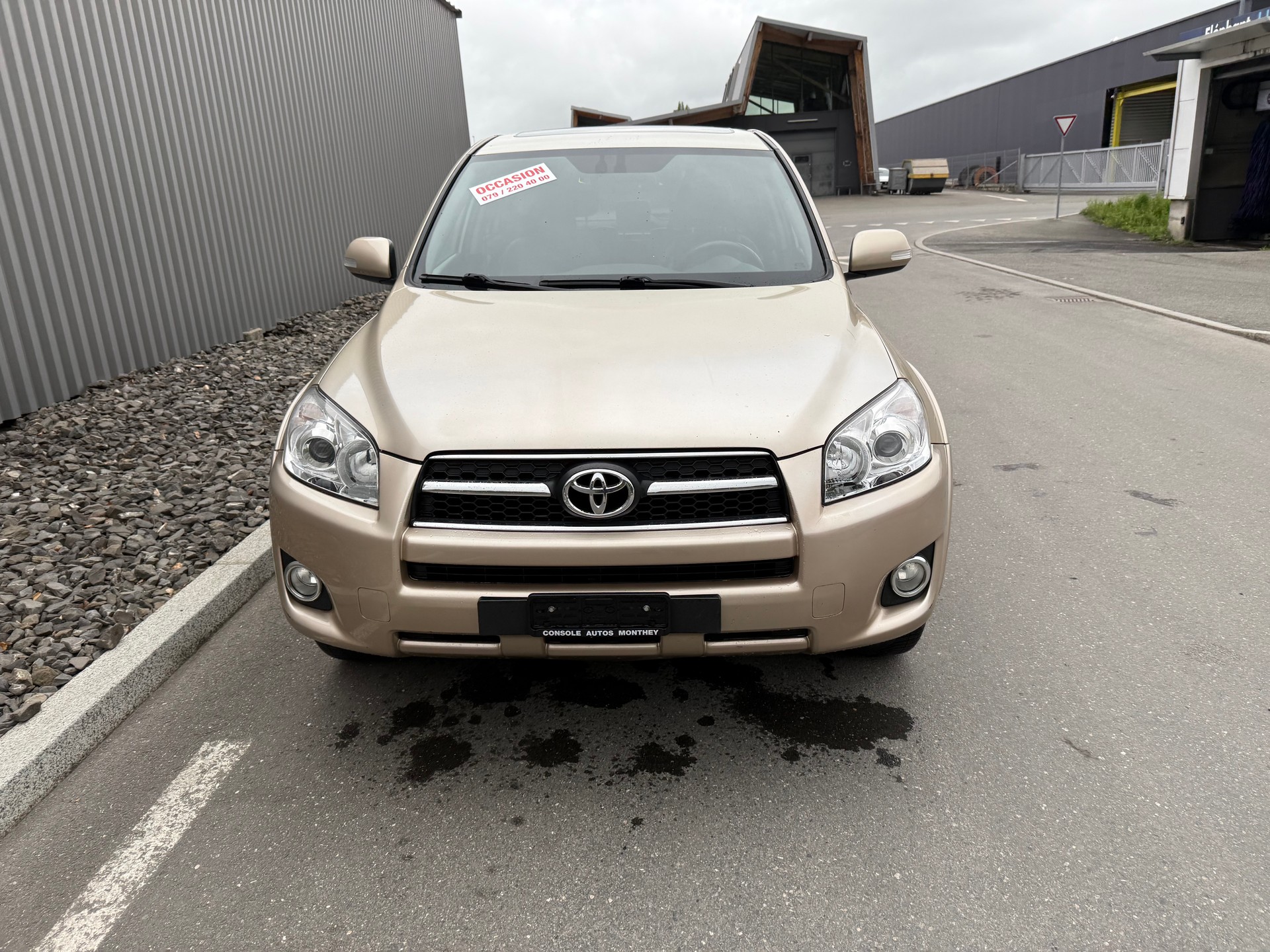 TOYOTA RAV-4 2.2D-CAT Linea Sol Premium AT-image-4