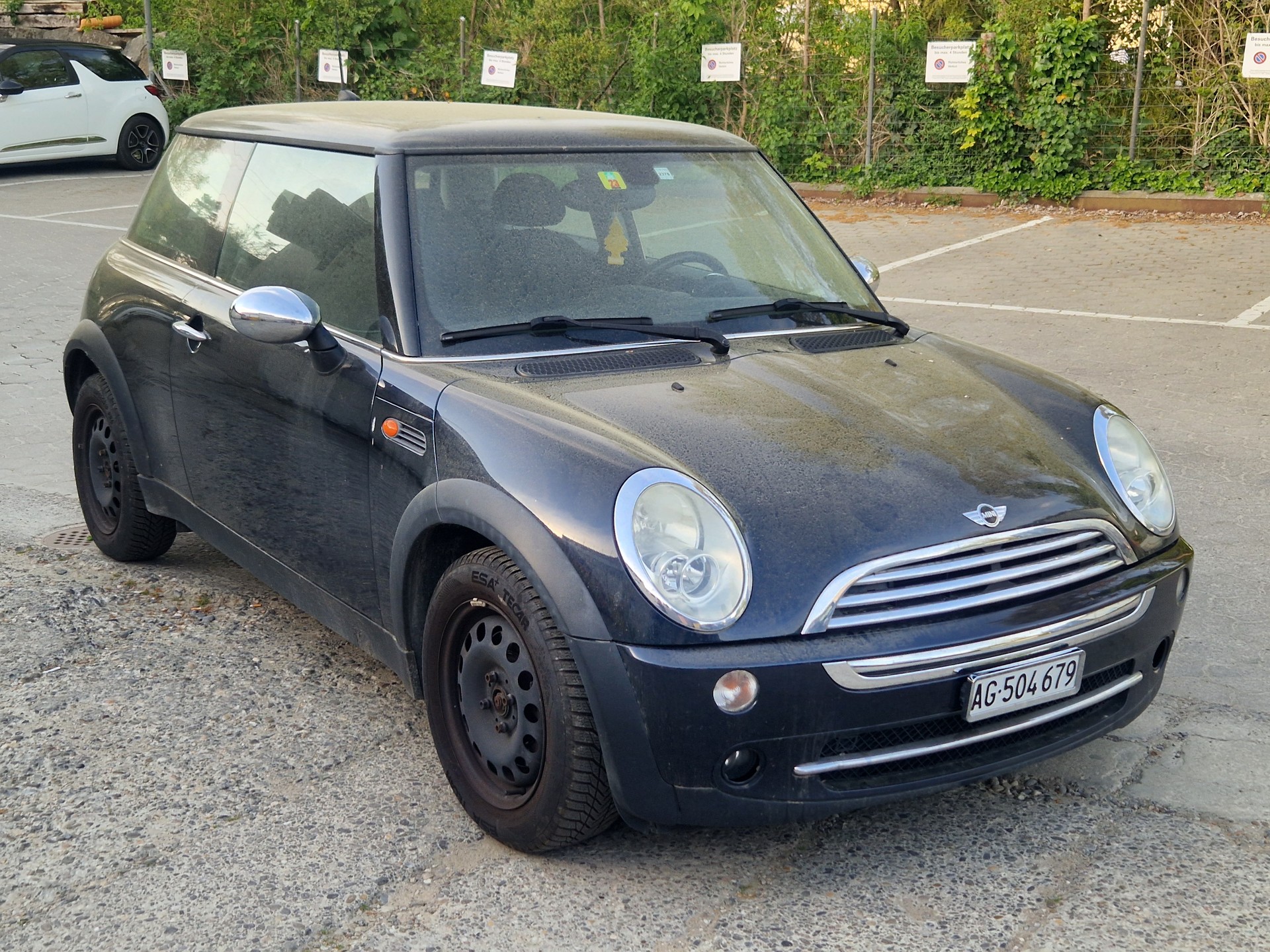 MINI One-image-2