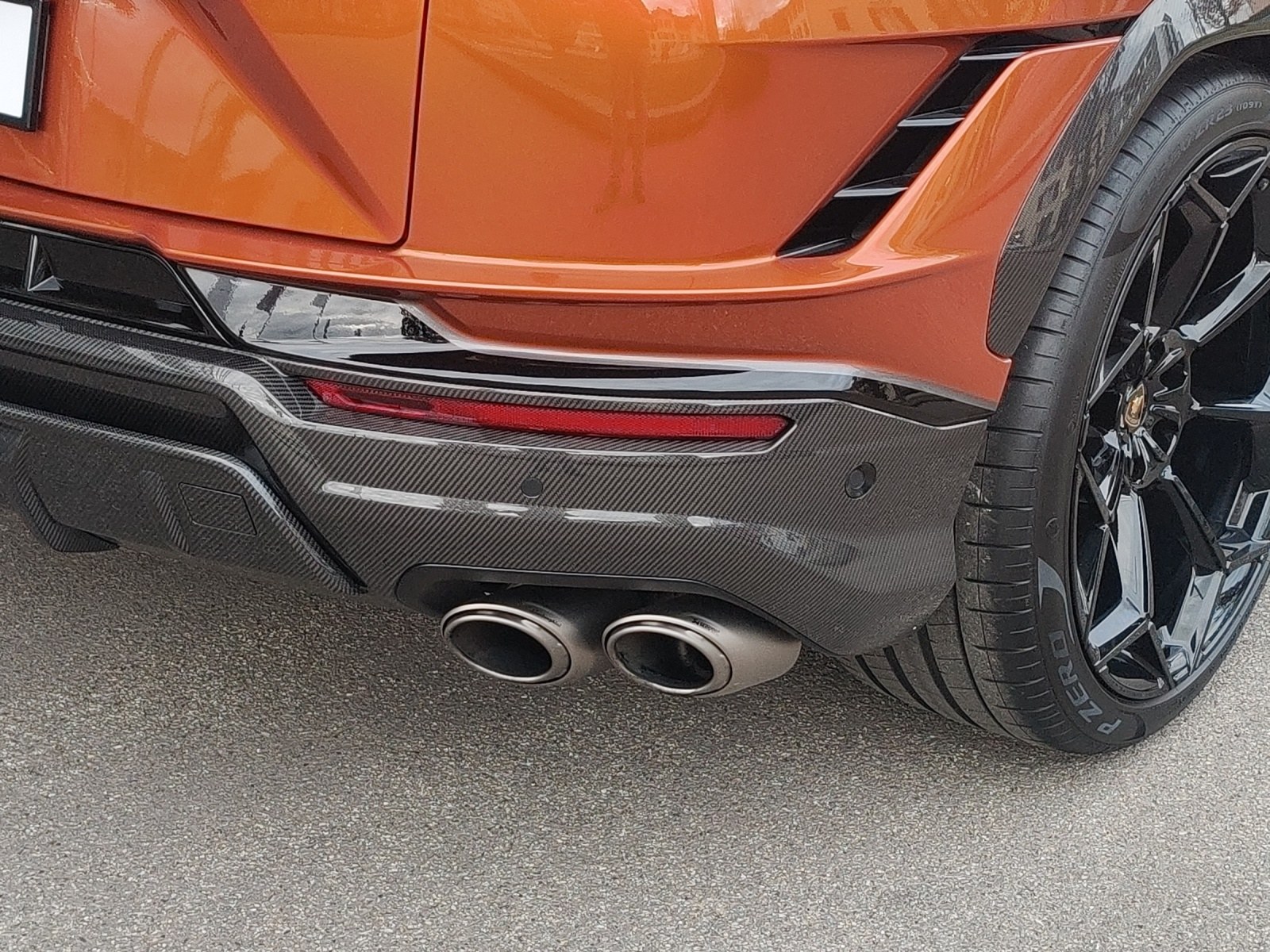 LAMBORGHINI Urus Performante SCV12-image-14