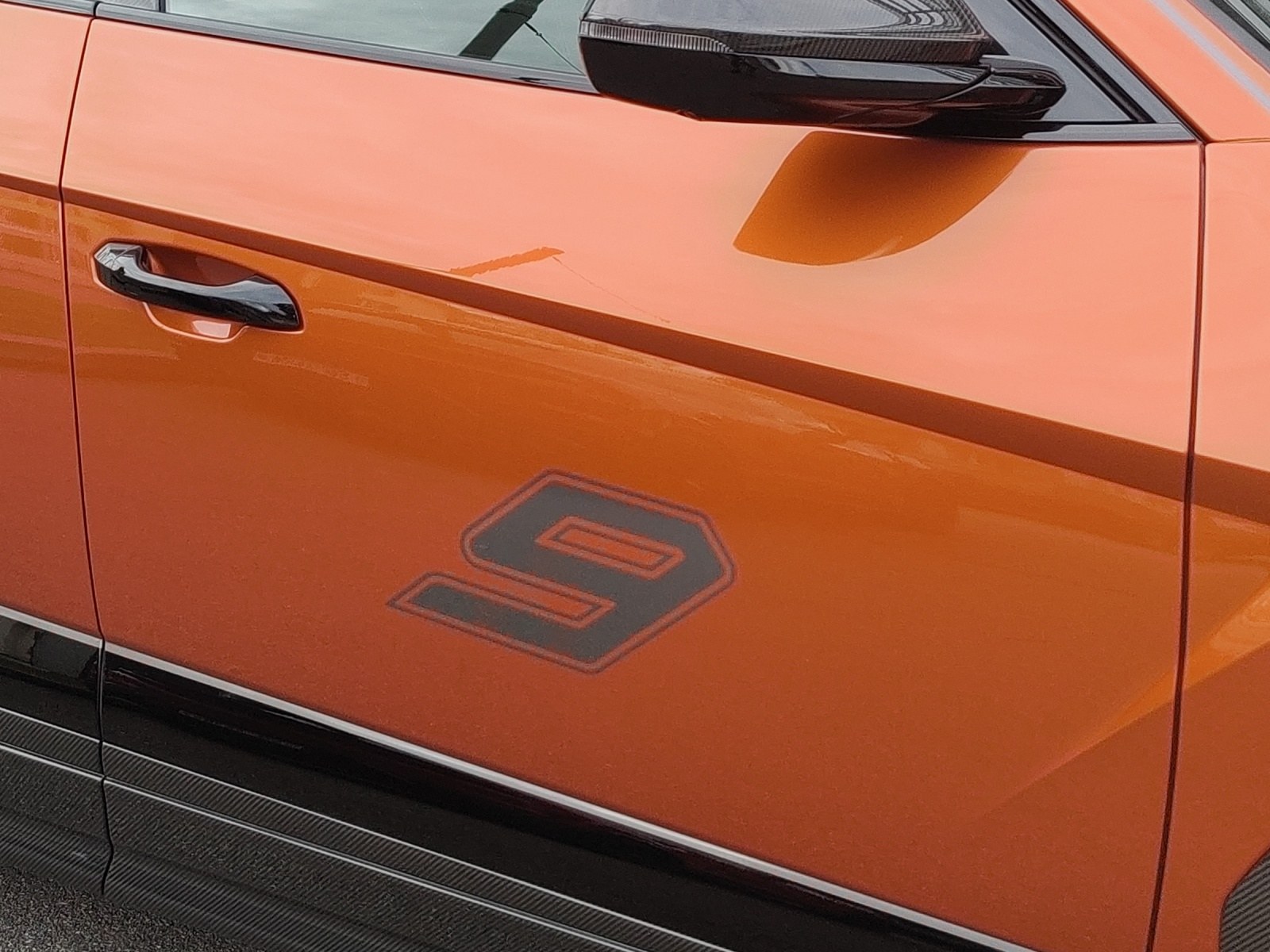 LAMBORGHINI Urus Performante SCV12-image-12