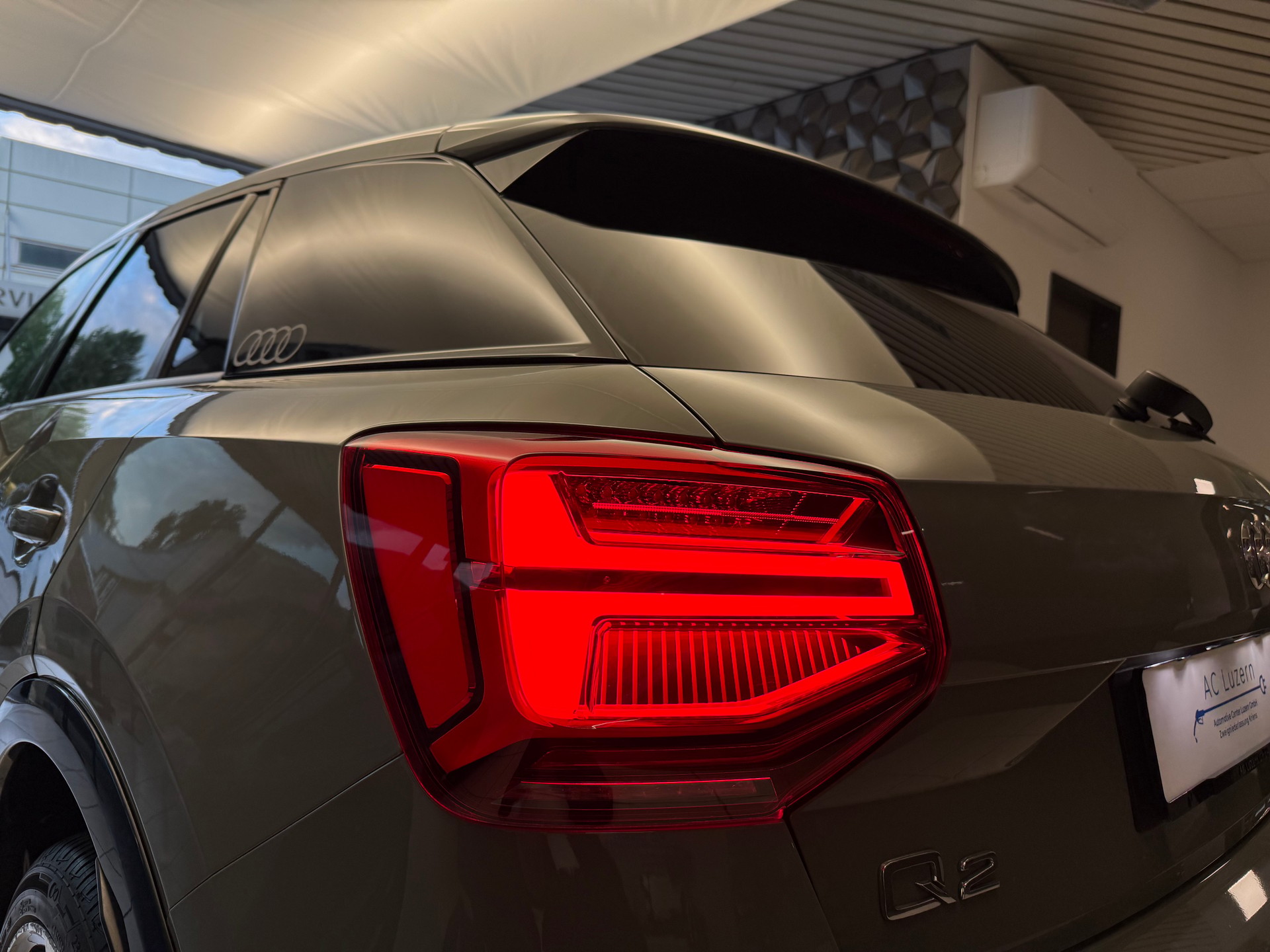 AUDI Q2 1.4 TFSI Edition # 1 S-Line S-tronic-image-22