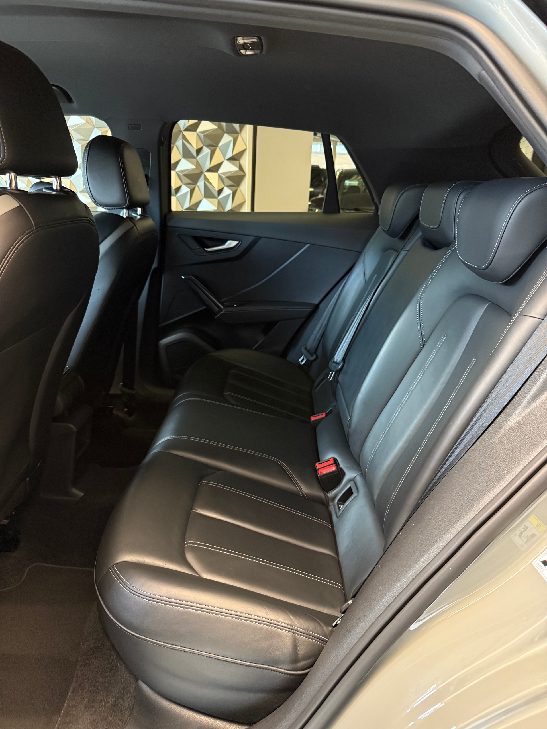 AUDI Q2 1.4 TFSI Edition # 1 S-Line S-tronic-image-8