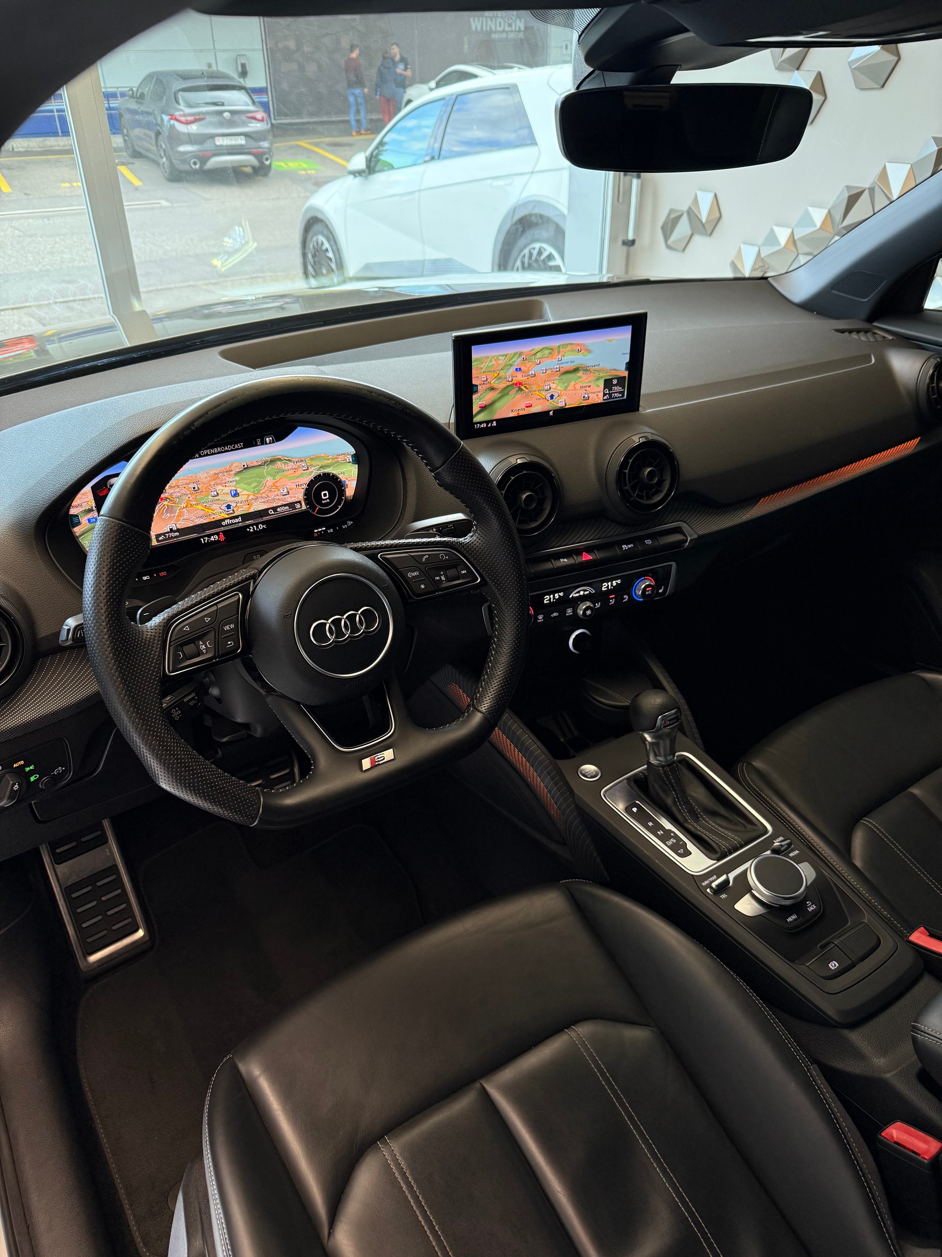 AUDI Q2 1.4 TFSI Edition # 1 S-Line S-tronic-image-4