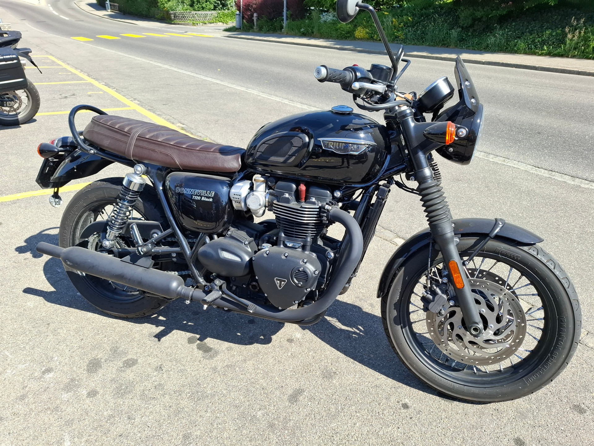 TRIUMPH Bonneville T120 Black-image-0