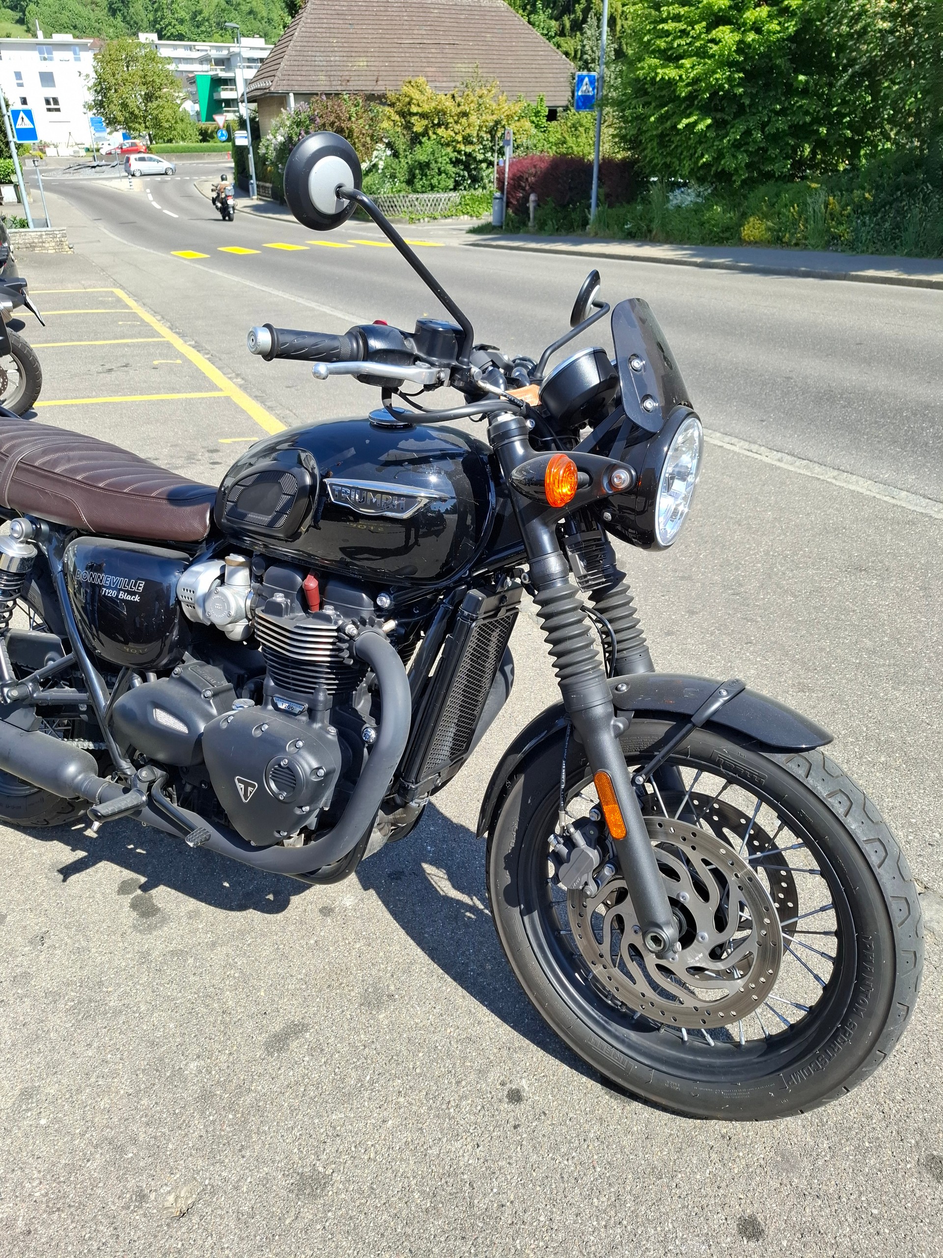 TRIUMPH Bonneville T120 Black-image-7