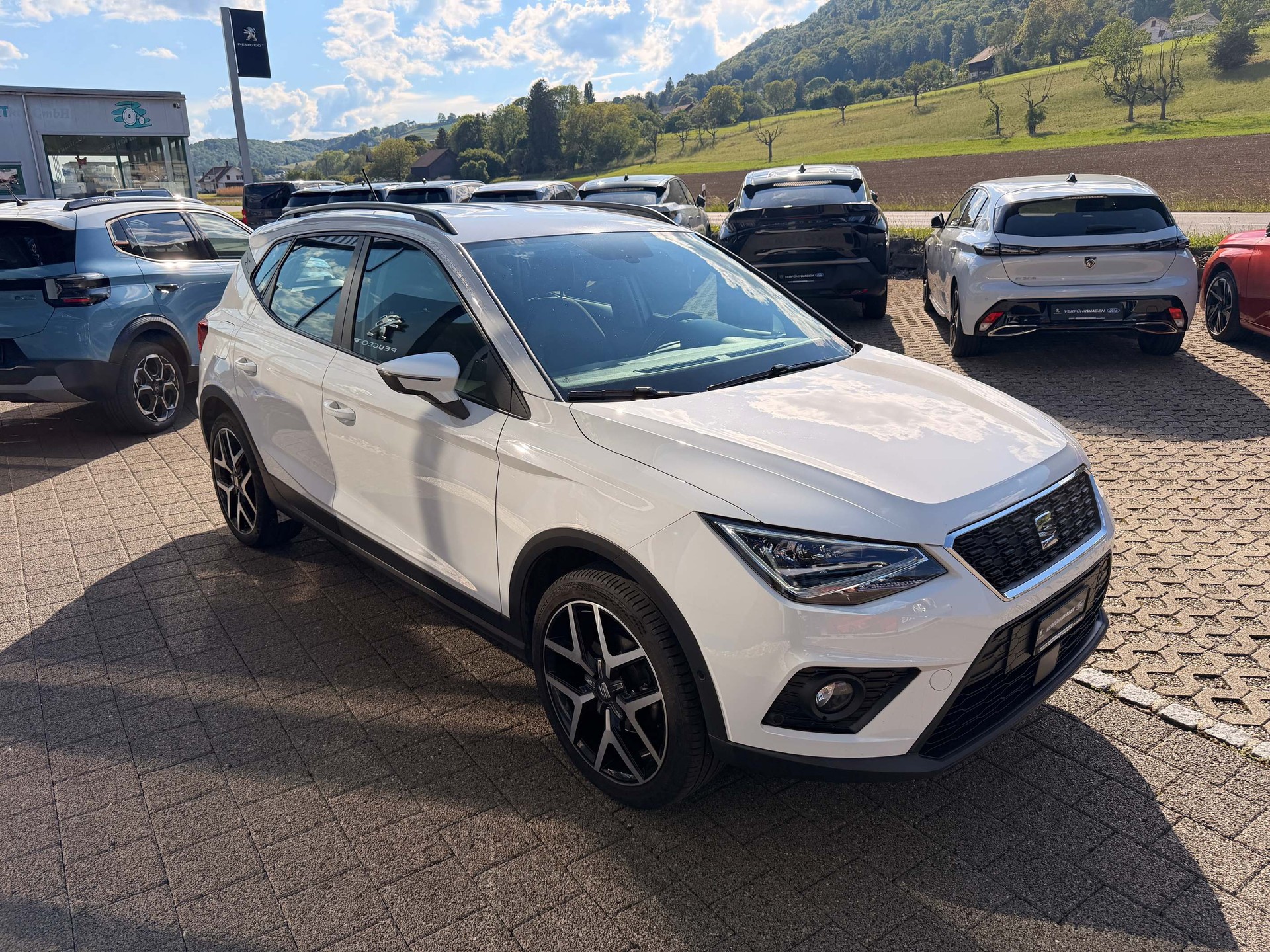 SEAT Arona 1.0 TSI 115 Style DSG-showroom-element-3