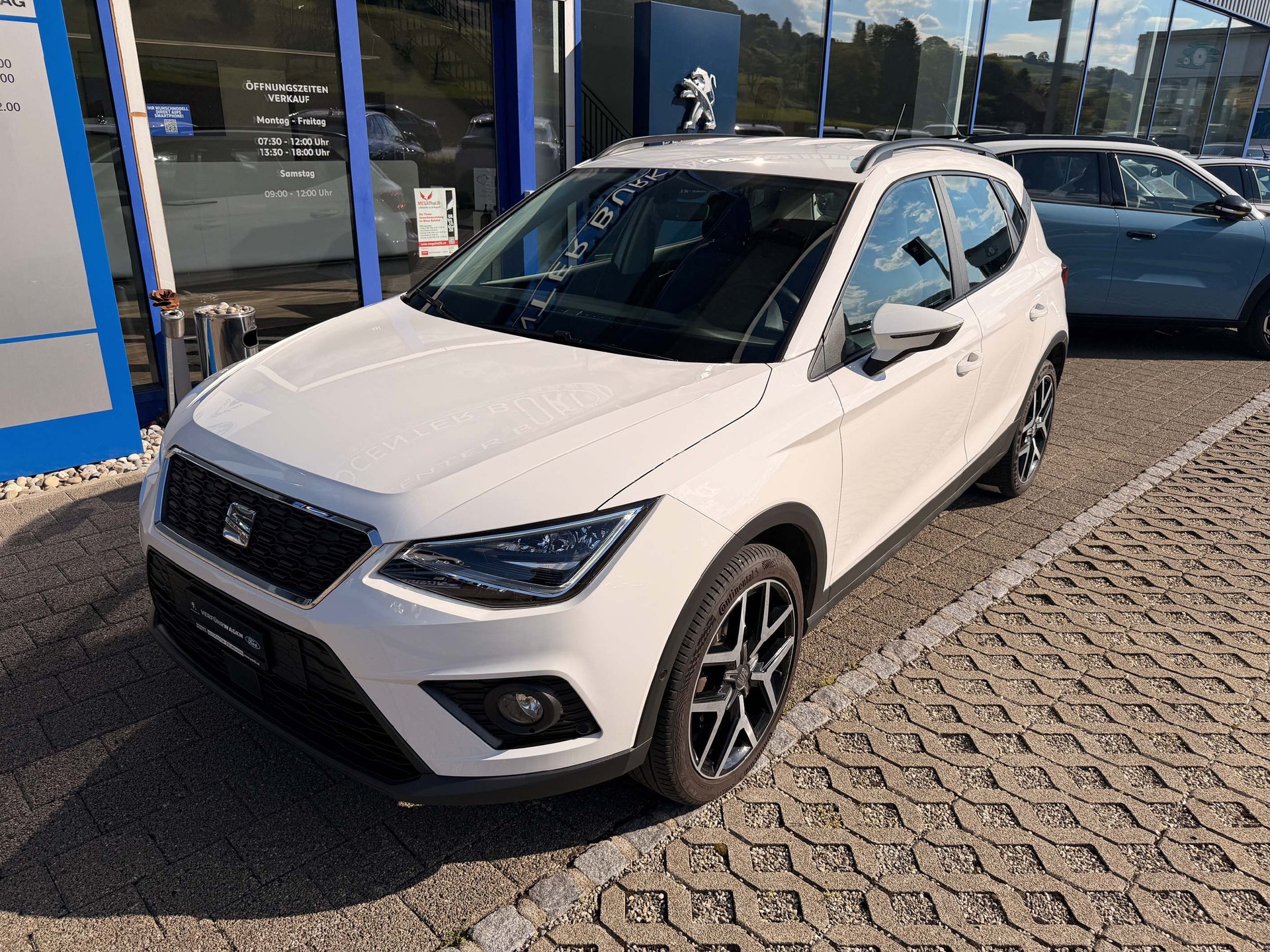SEAT Arona 1.0 TSI 115 Style DSG-showroom-element-1