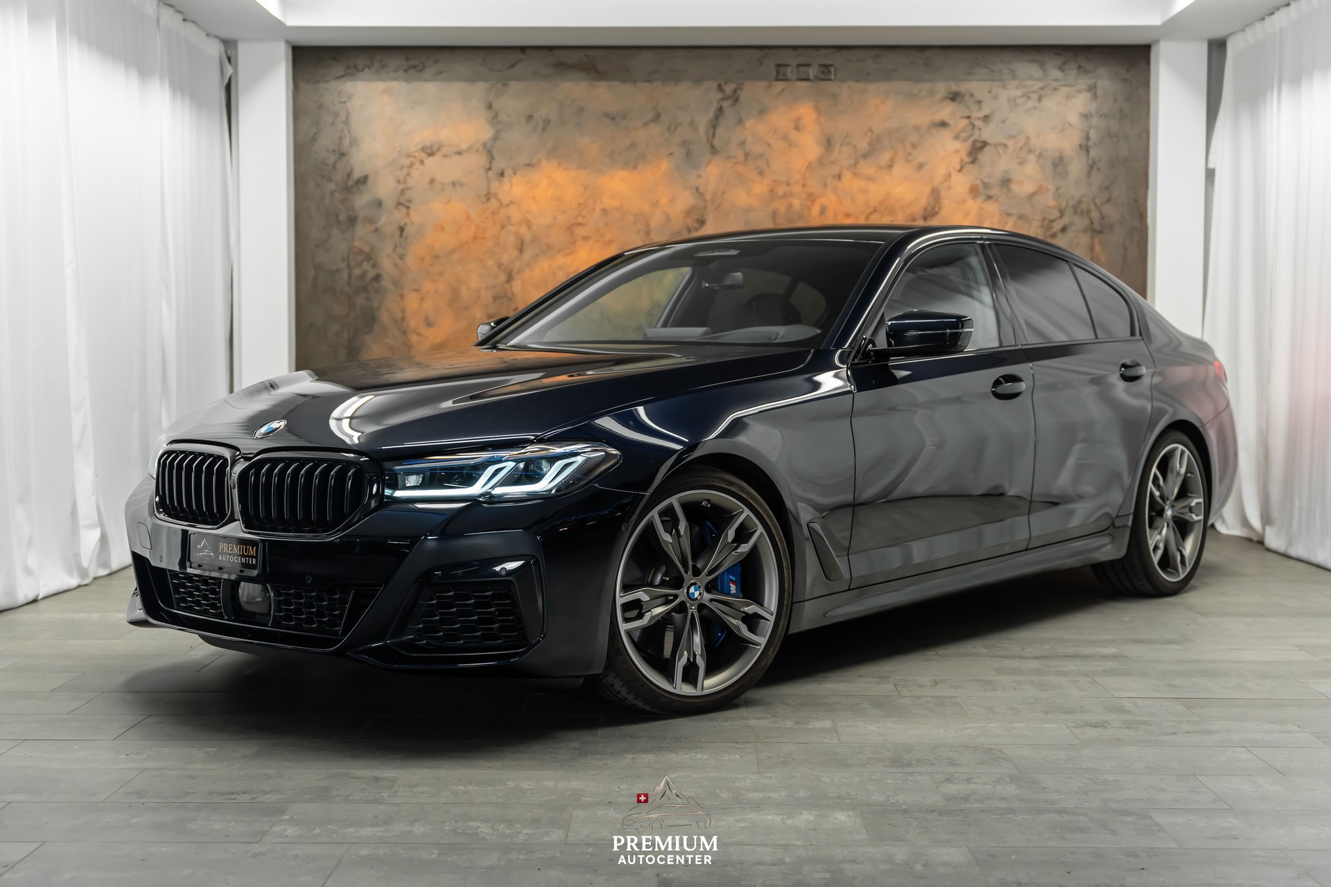 BMW M550i xDrive Steptronic *Laser*Head-Up*Sitzbelüftung*360°Kamera*