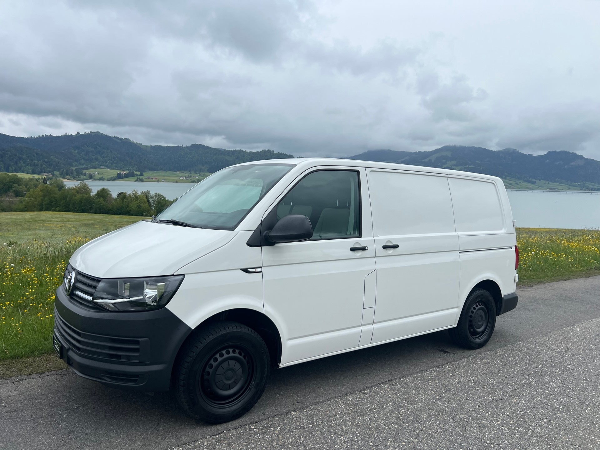 VW T6 2.0 TDI 4Motion Inkl. Innenausbau!