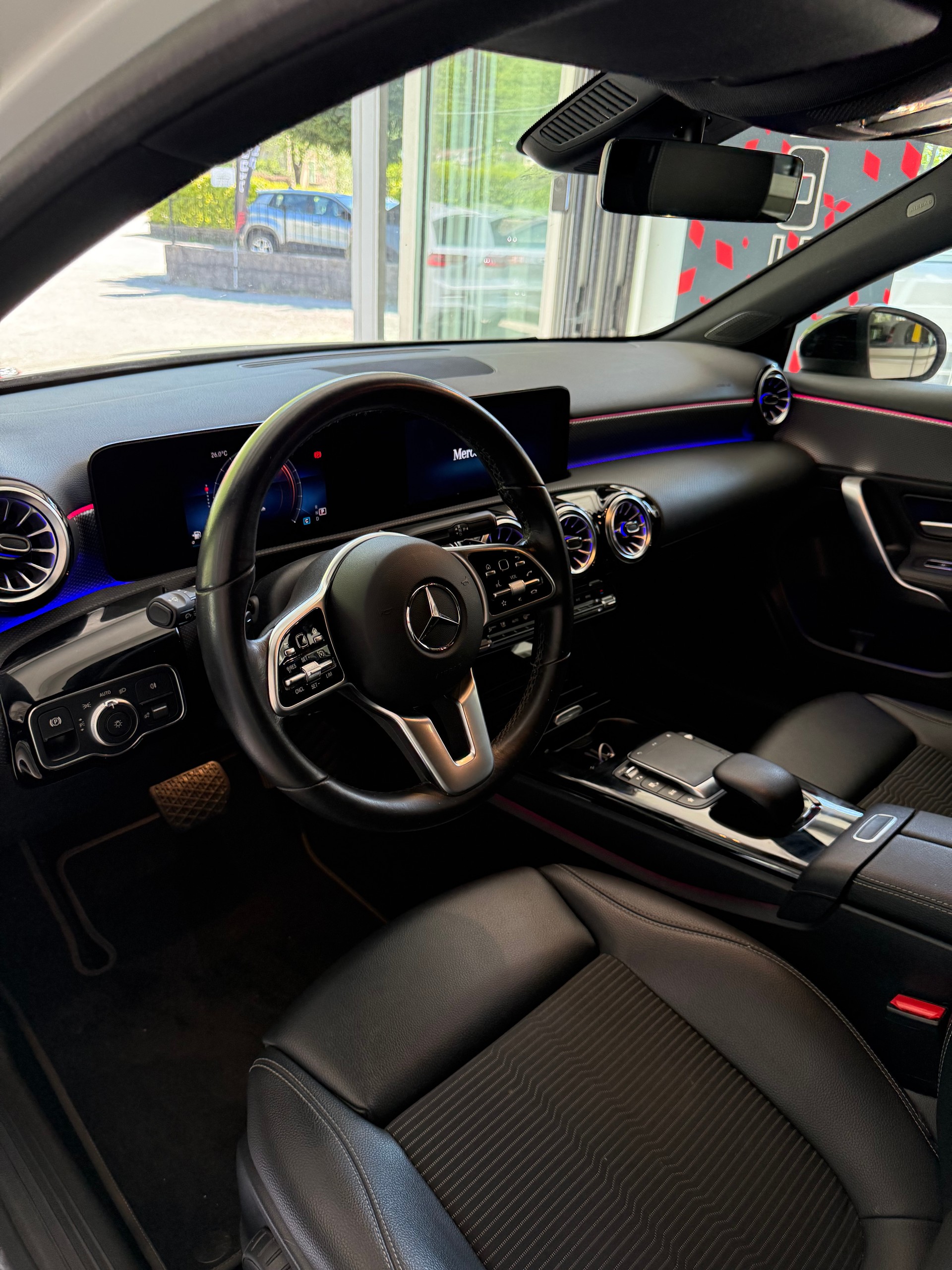 MERCEDES-BENZ A 180 Night Star 7G-DCT-image-10