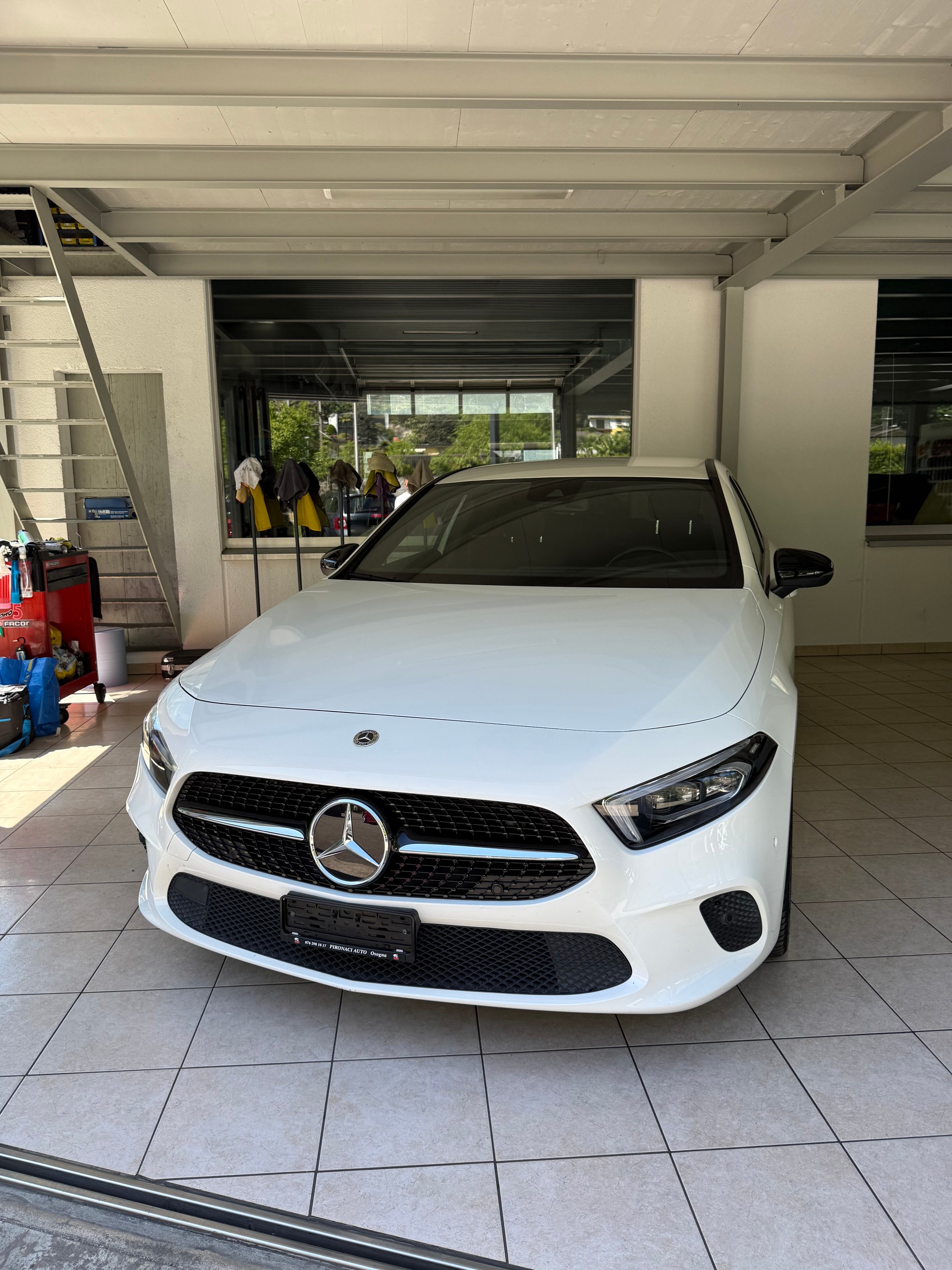 MERCEDES-BENZ A 180 Night Star 7G-DCT