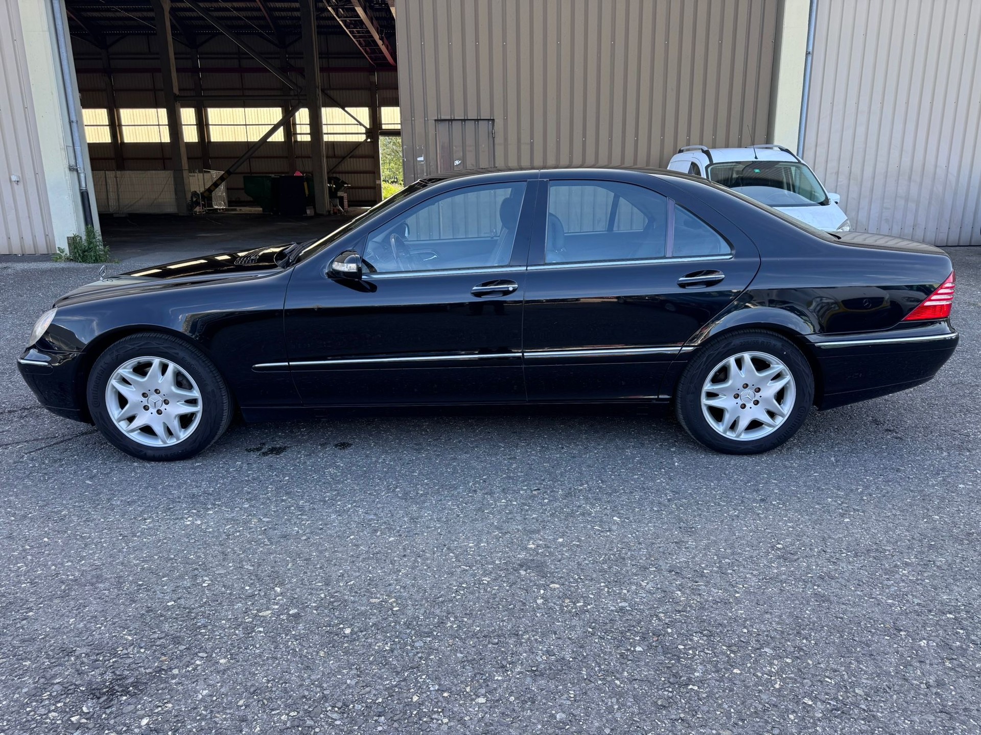 MERCEDES-BENZ S 500 4Matic-image-7