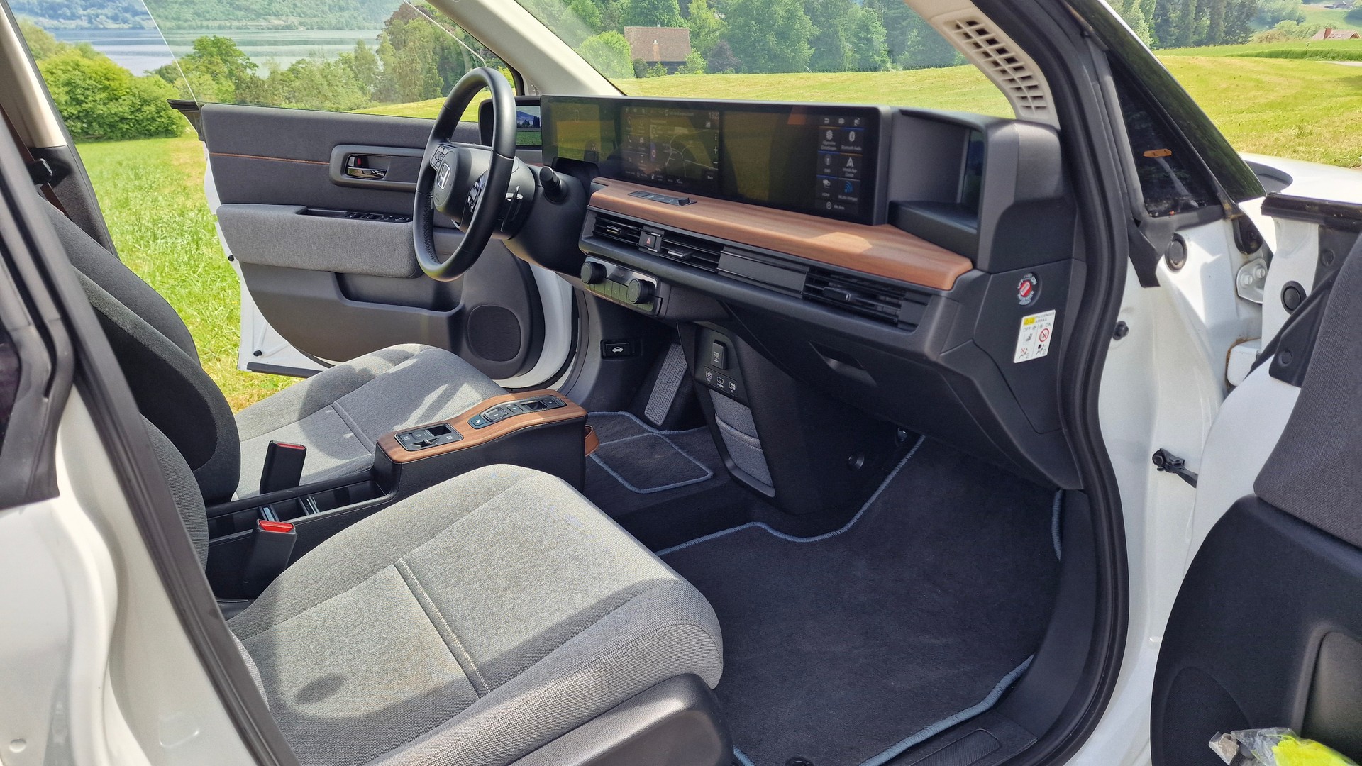 HONDA e-image-11