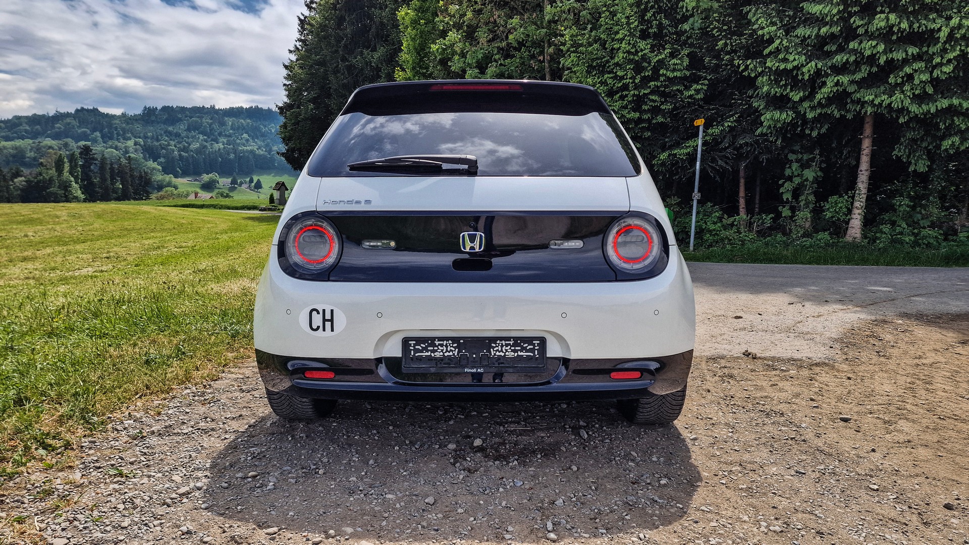 HONDA e-showroom-element-3