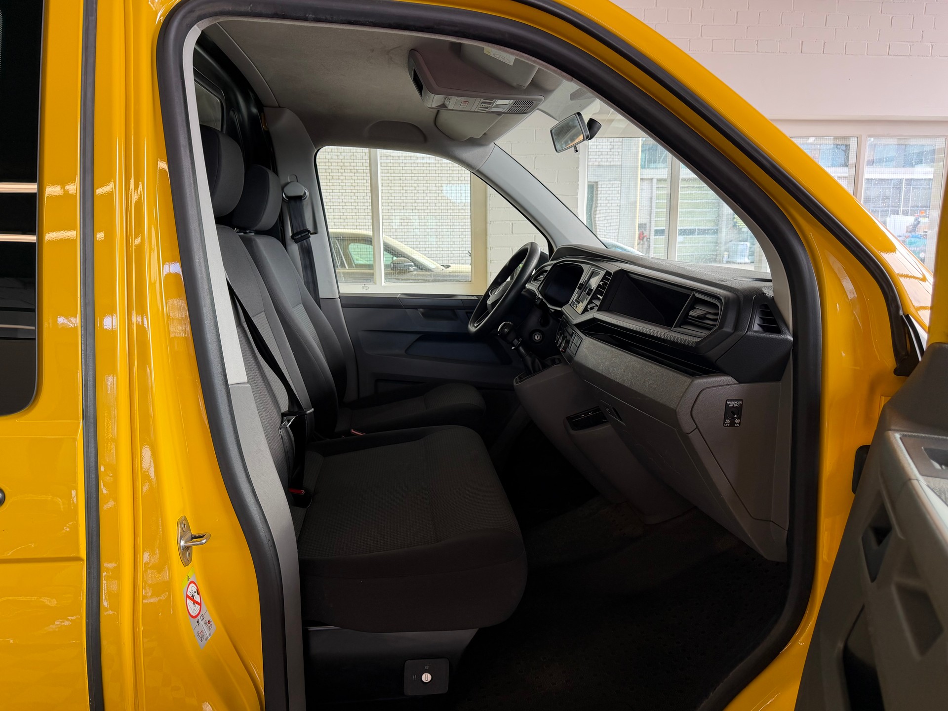 VW T6.1 2.0 TDI-image-7
