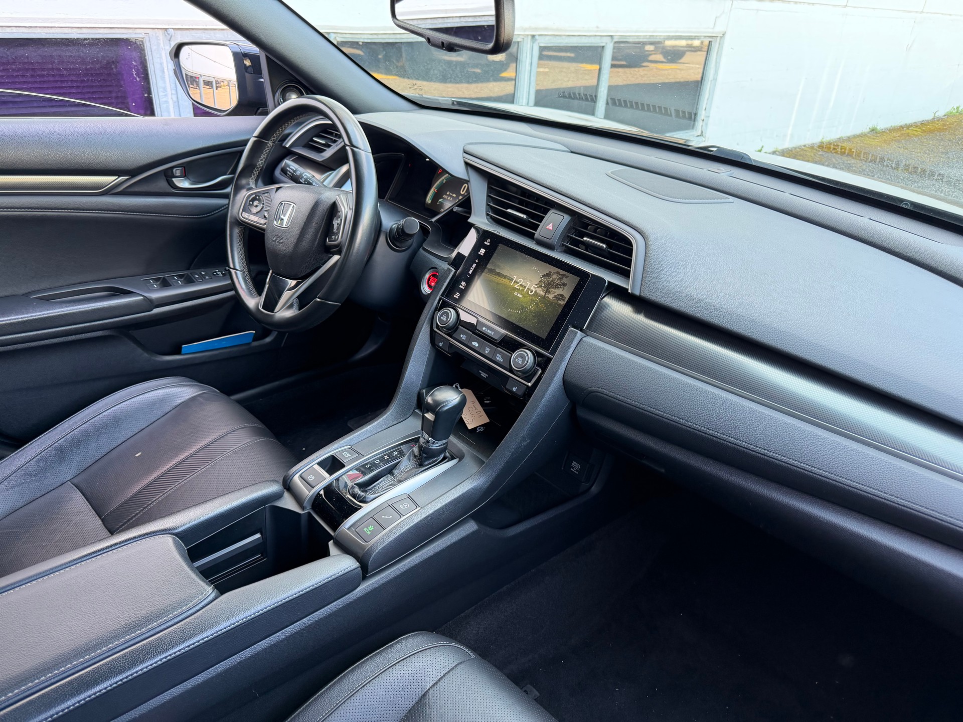 HONDA Civic 1.0 VTEC Executive Premium CVT-image-2
