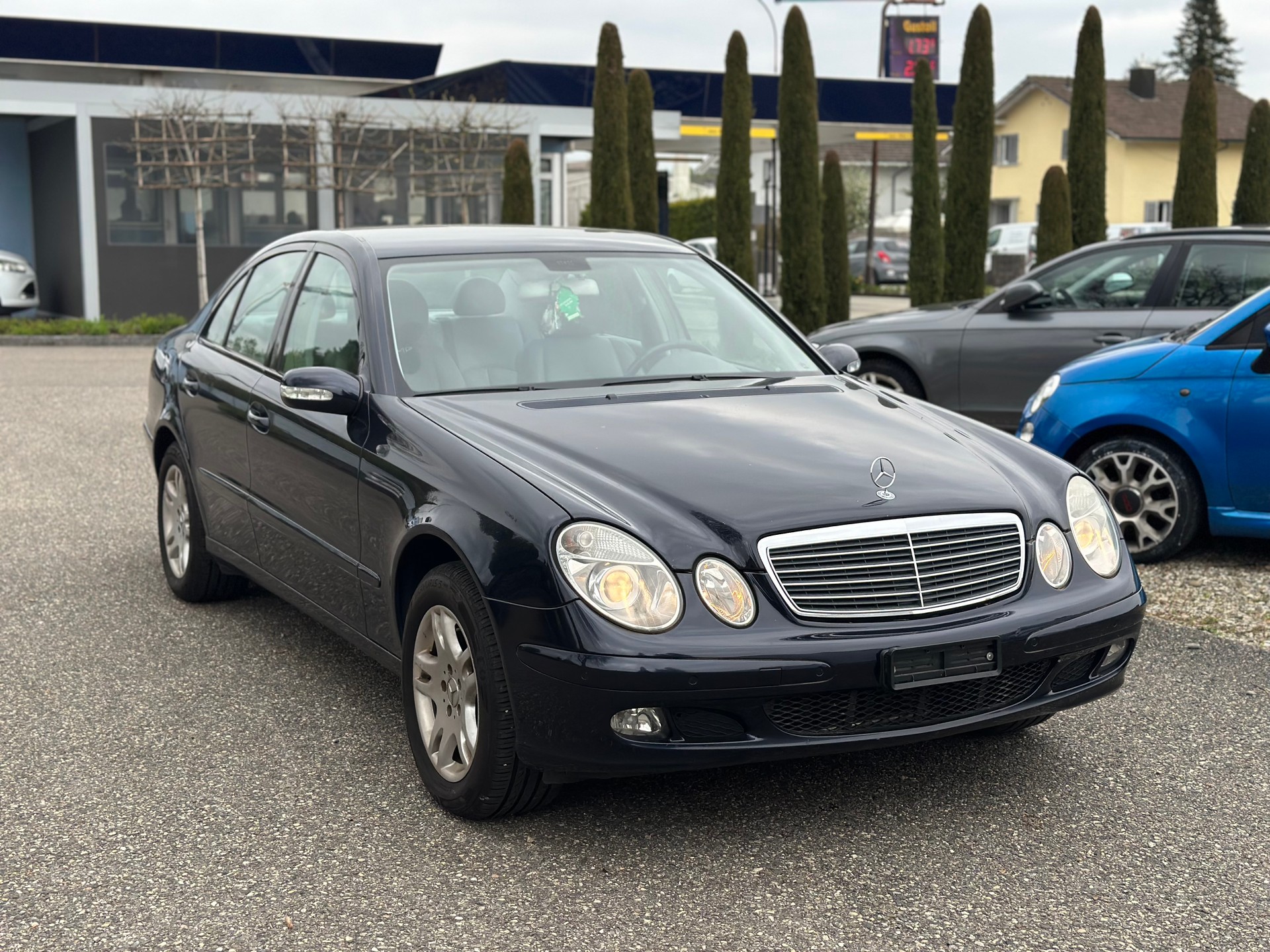 MERCEDES-BENZ E 220 CDI Classic