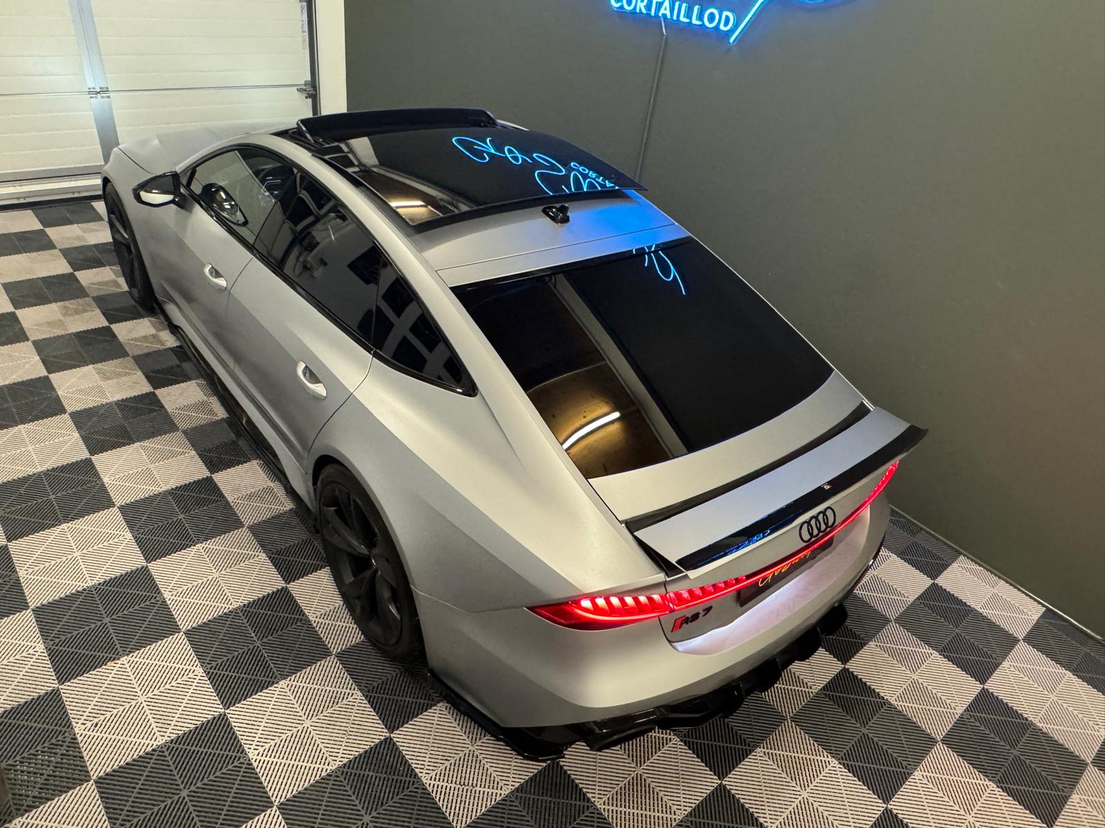AUDI RS7 Sportback MHEV-showroom-element-2
