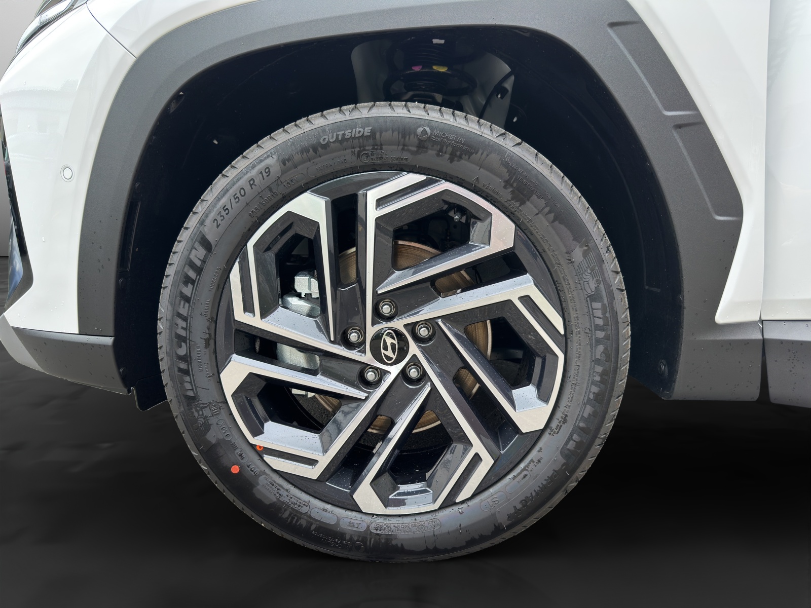 HYUNDAI Tucson 1.6 T-GDi HEV Vertex Swiss Edition 4WD MY26-image-14