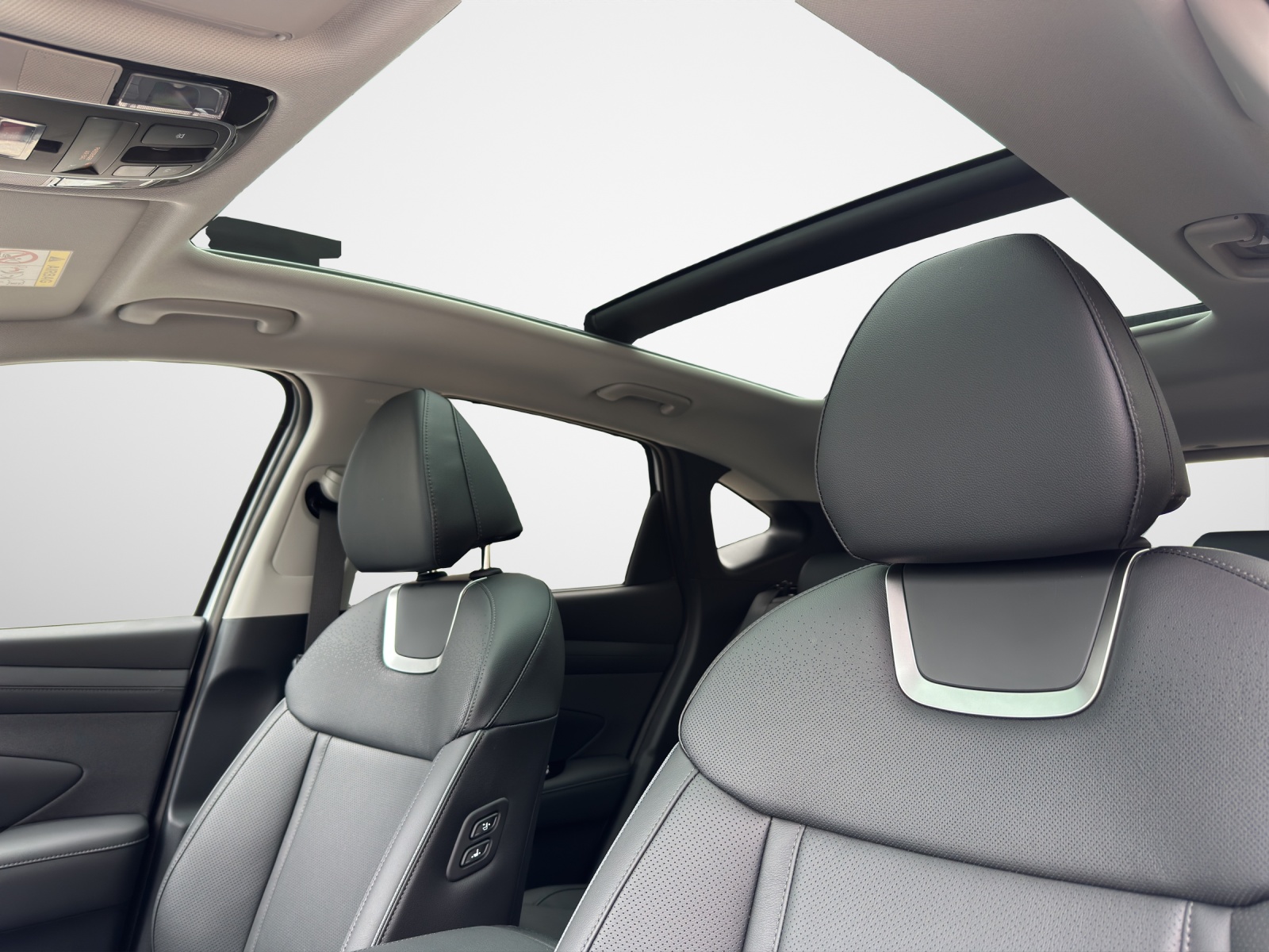 HYUNDAI Tucson 1.6 T-GDi HEV Vertex Swiss Edition 4WD MY26-image-13
