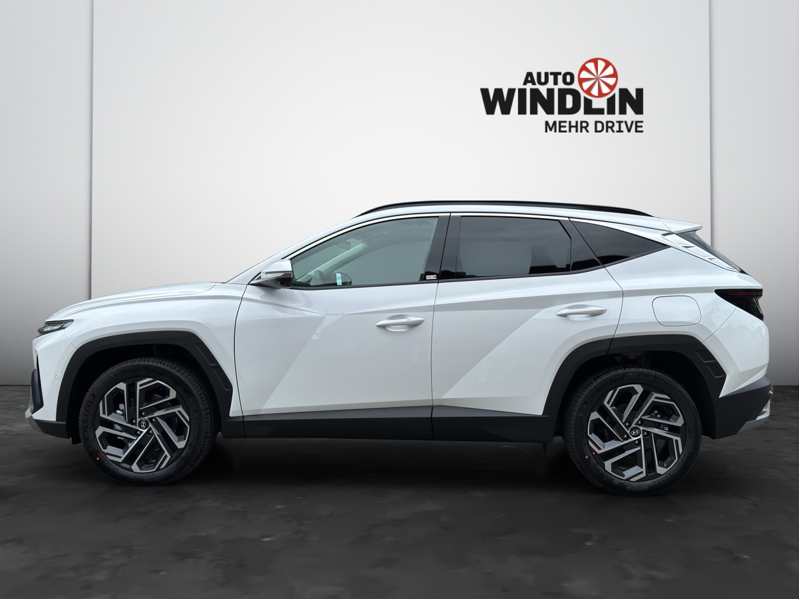HYUNDAI Tucson 1.6 T-GDi HEV Vertex Swiss Edition 4WD MY26-showroom-element-1