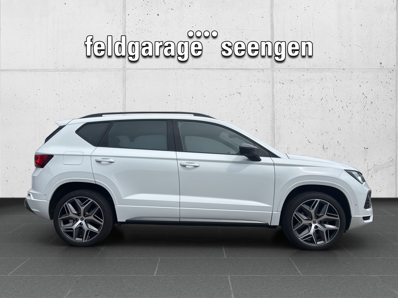 SEAT Ateca 1.5 TSI EVO DSG FR mit AHK, Winterräder & fortl. Werksgarantie-showroom-element-3