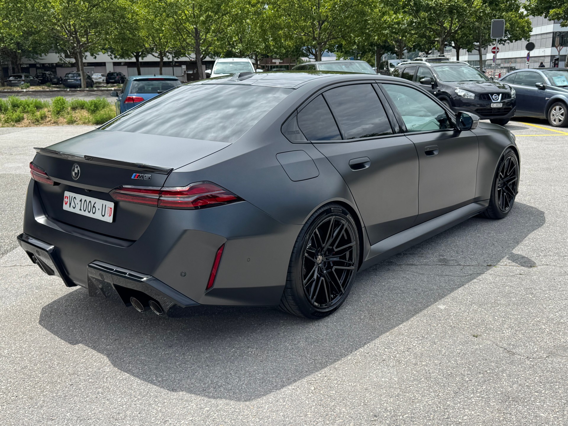 BMW M5 xDrive-showroom-element-3