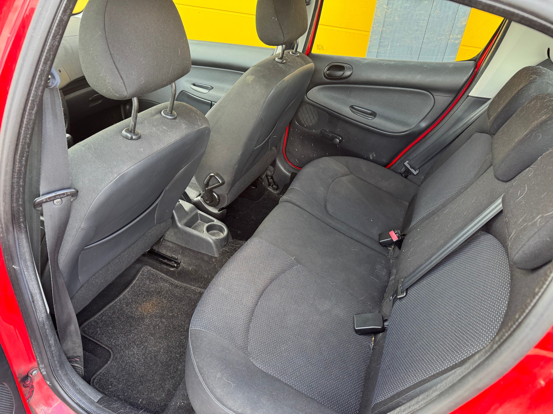 PEUGEOT 206+ 1.4 Trendy-image-12
