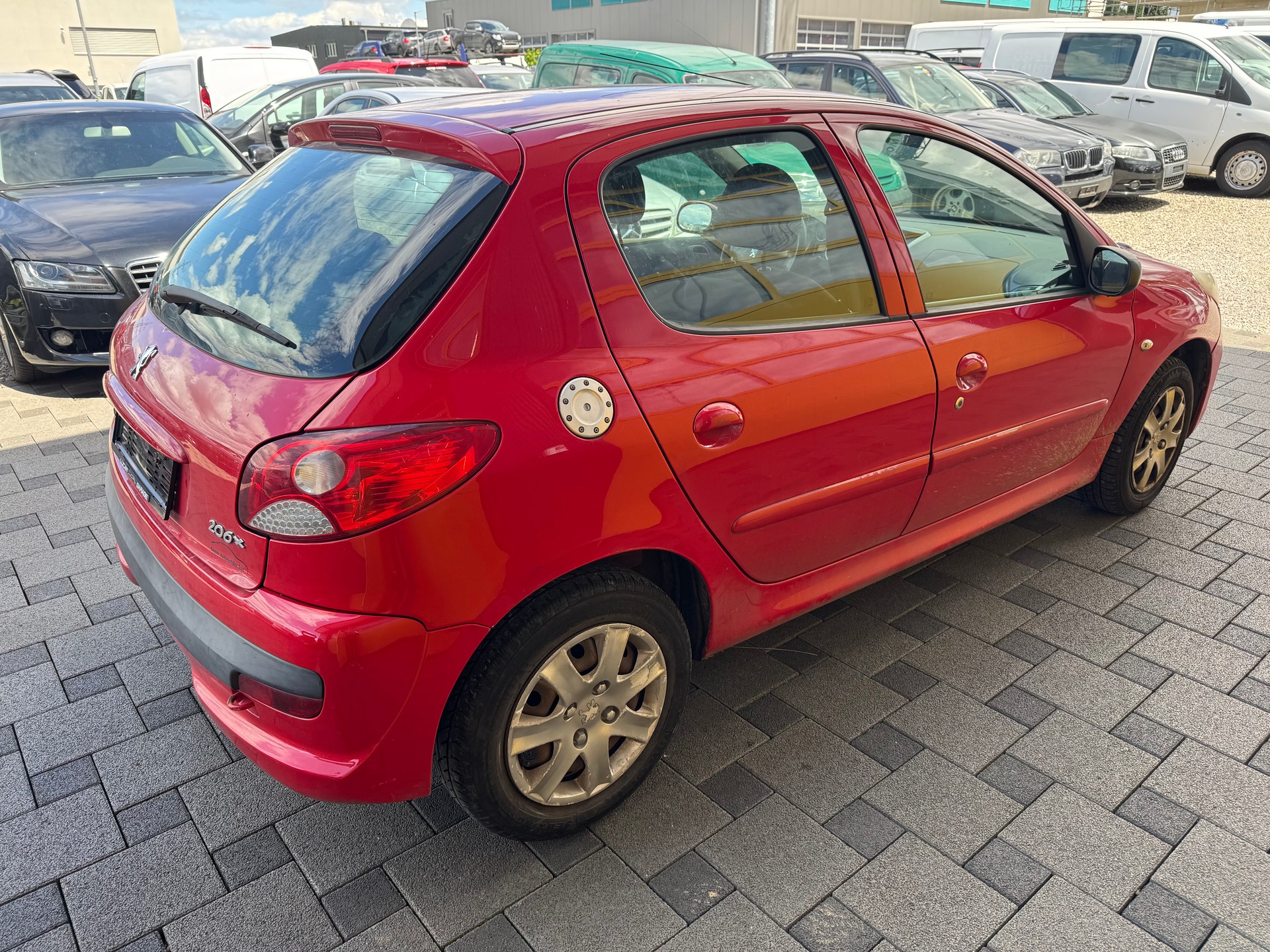 PEUGEOT 206+ 1.4 Trendy-image-5