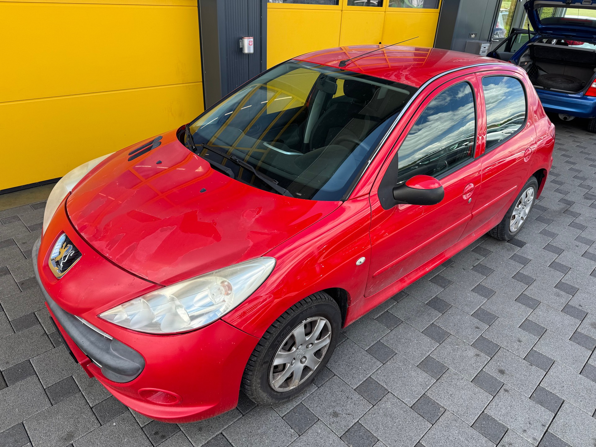 PEUGEOT 206+ 1.4 Trendy-image-9