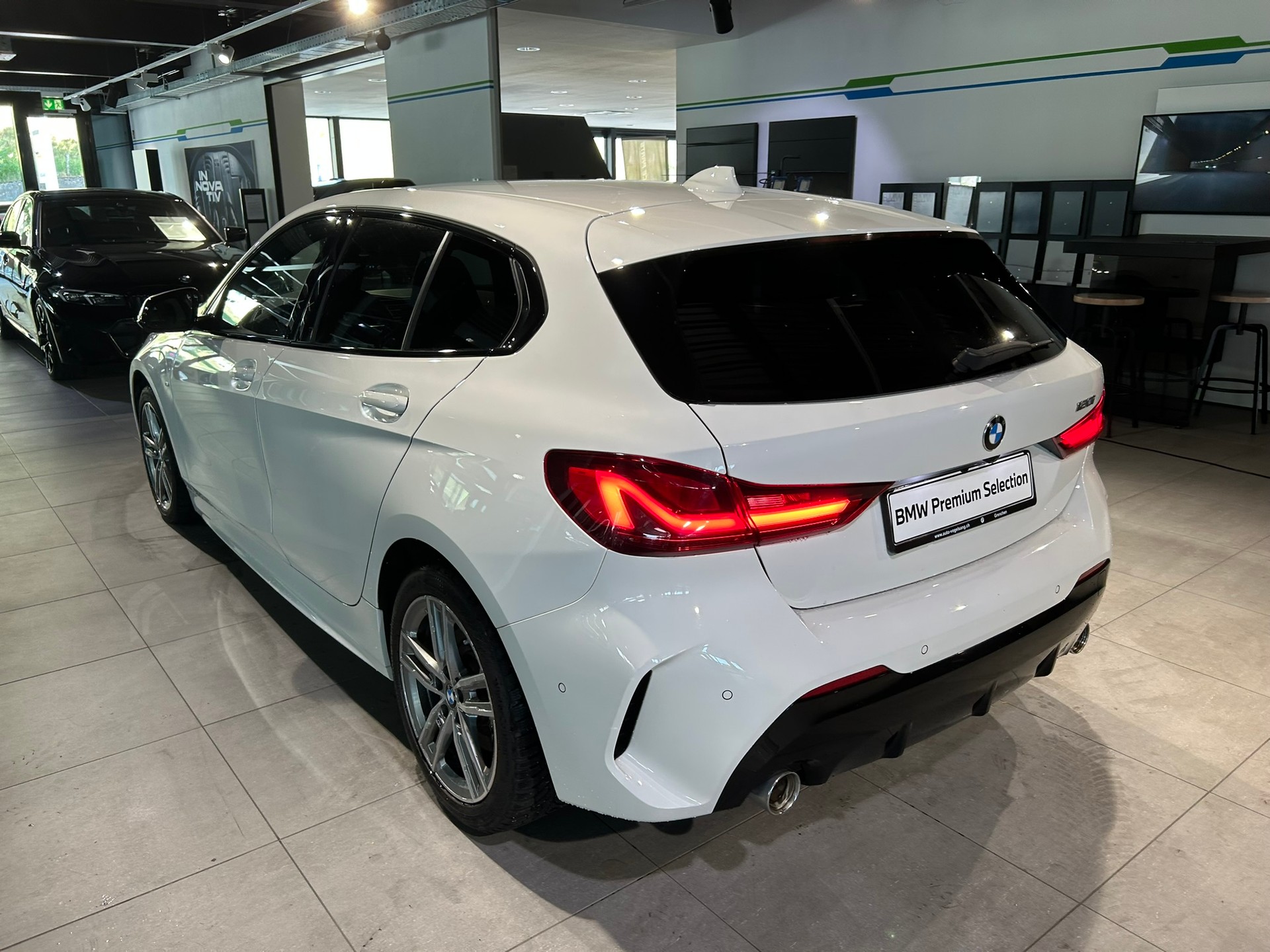BMW 120i M Sport Steptronic-image-10