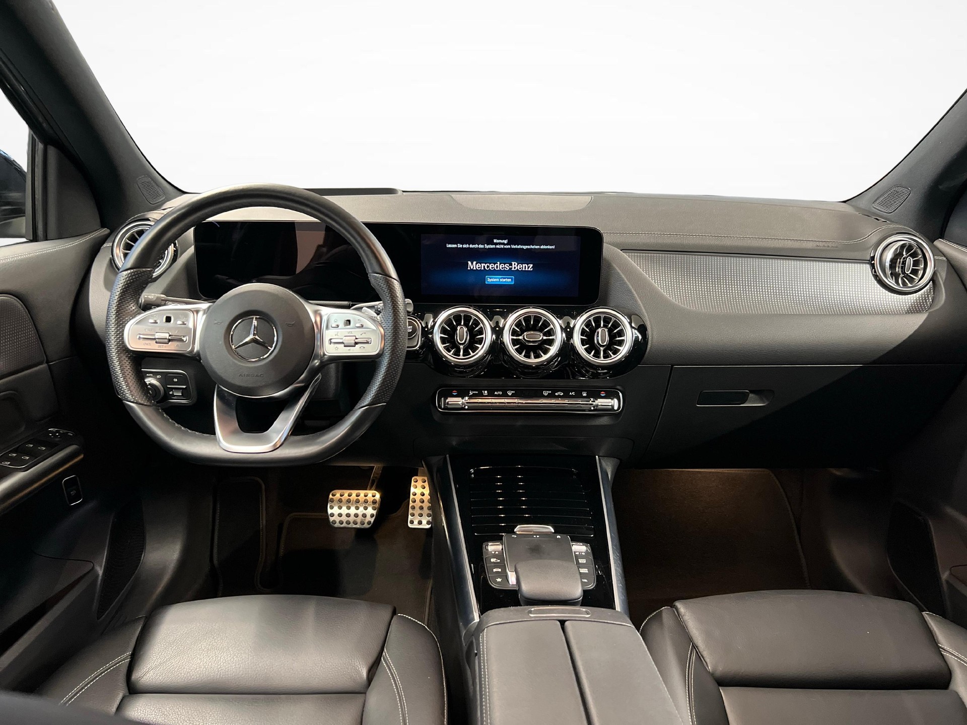 MERCEDES-BENZ EQA 350 Electric Art Line 4matic-image-8