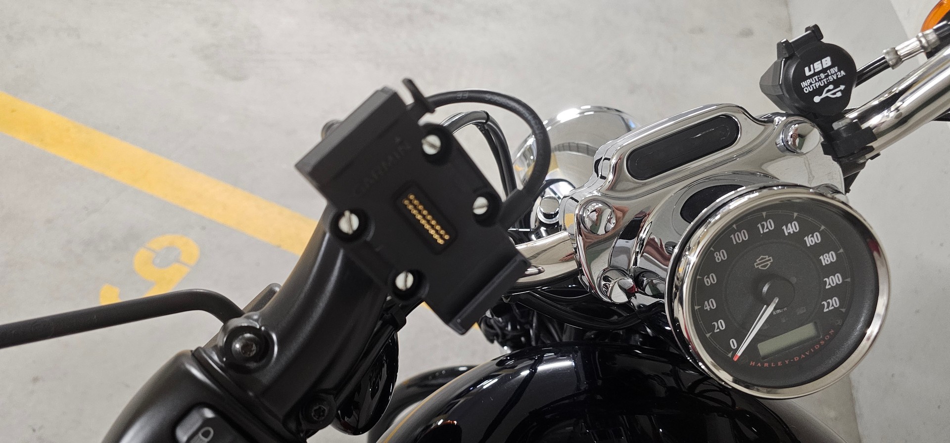 HARLEY-DAVIDSON XL 1200 C Sportster Custom ABS-image-8