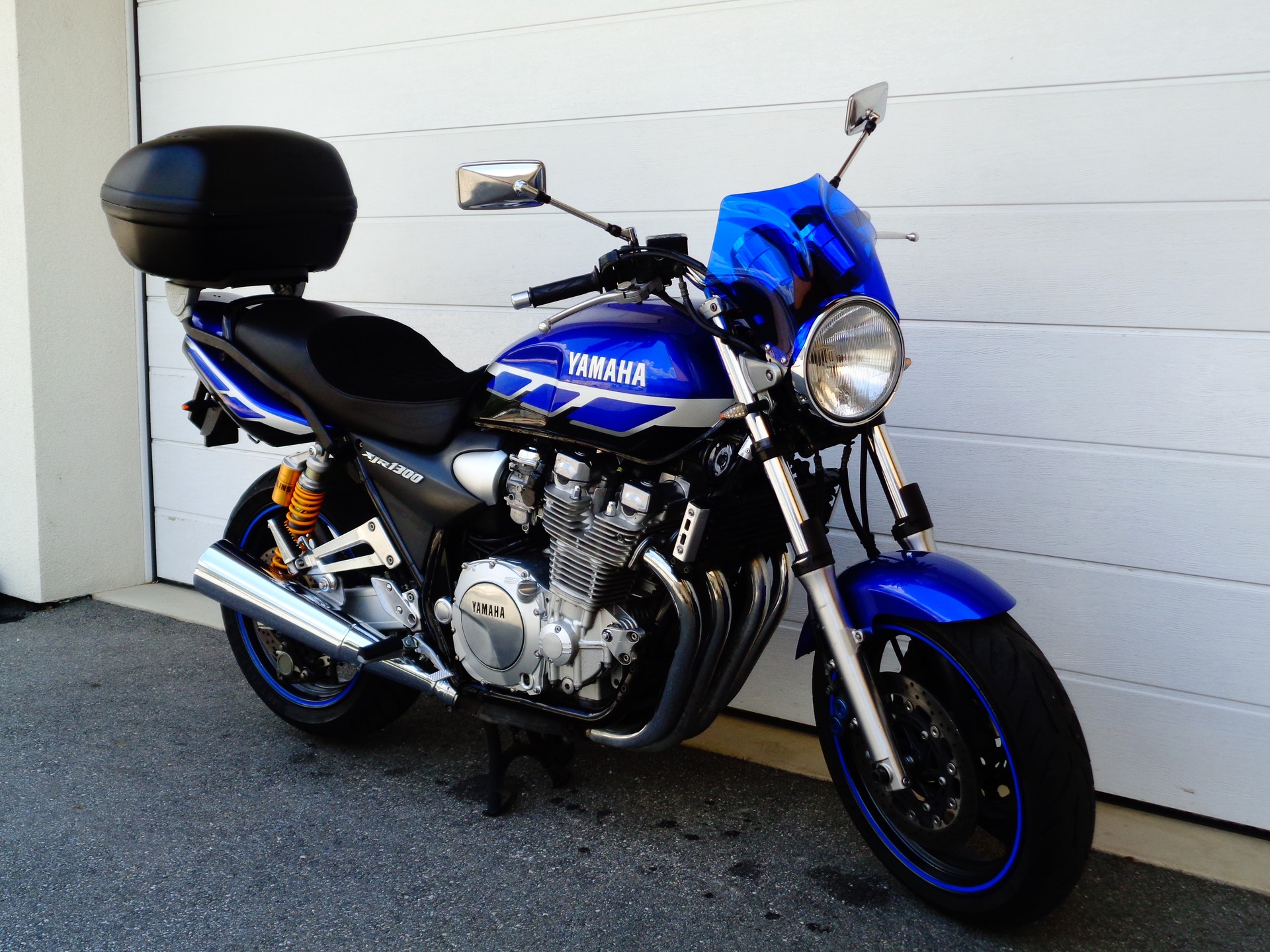 YAMAHA XJR 1300 SP-image-1