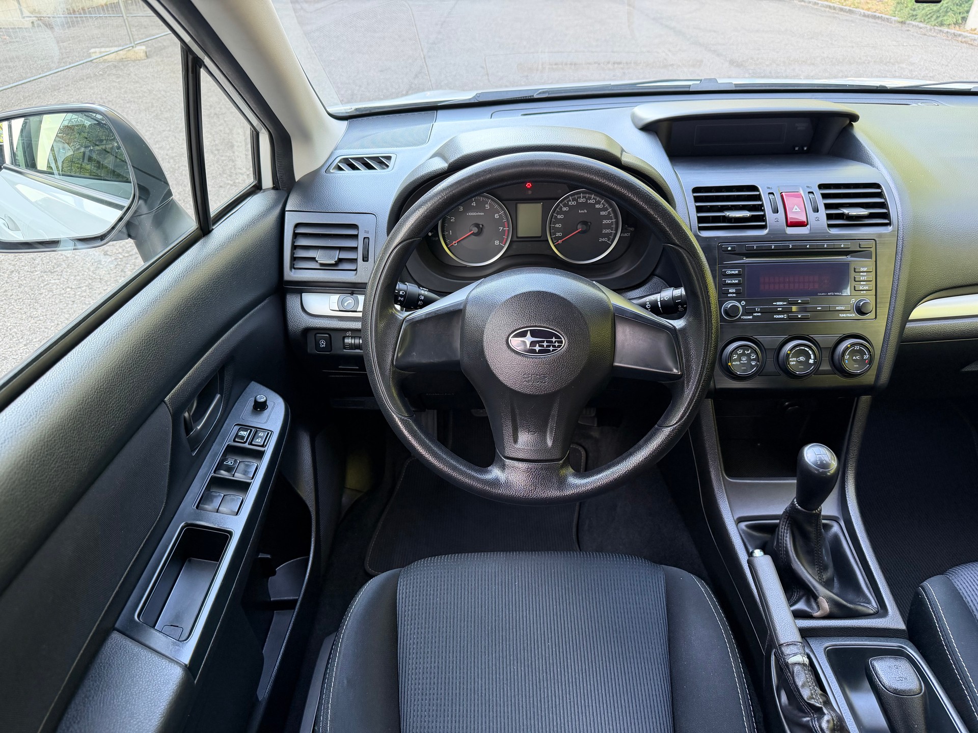 SUBARU XV 1.6 Swiss One-image-9