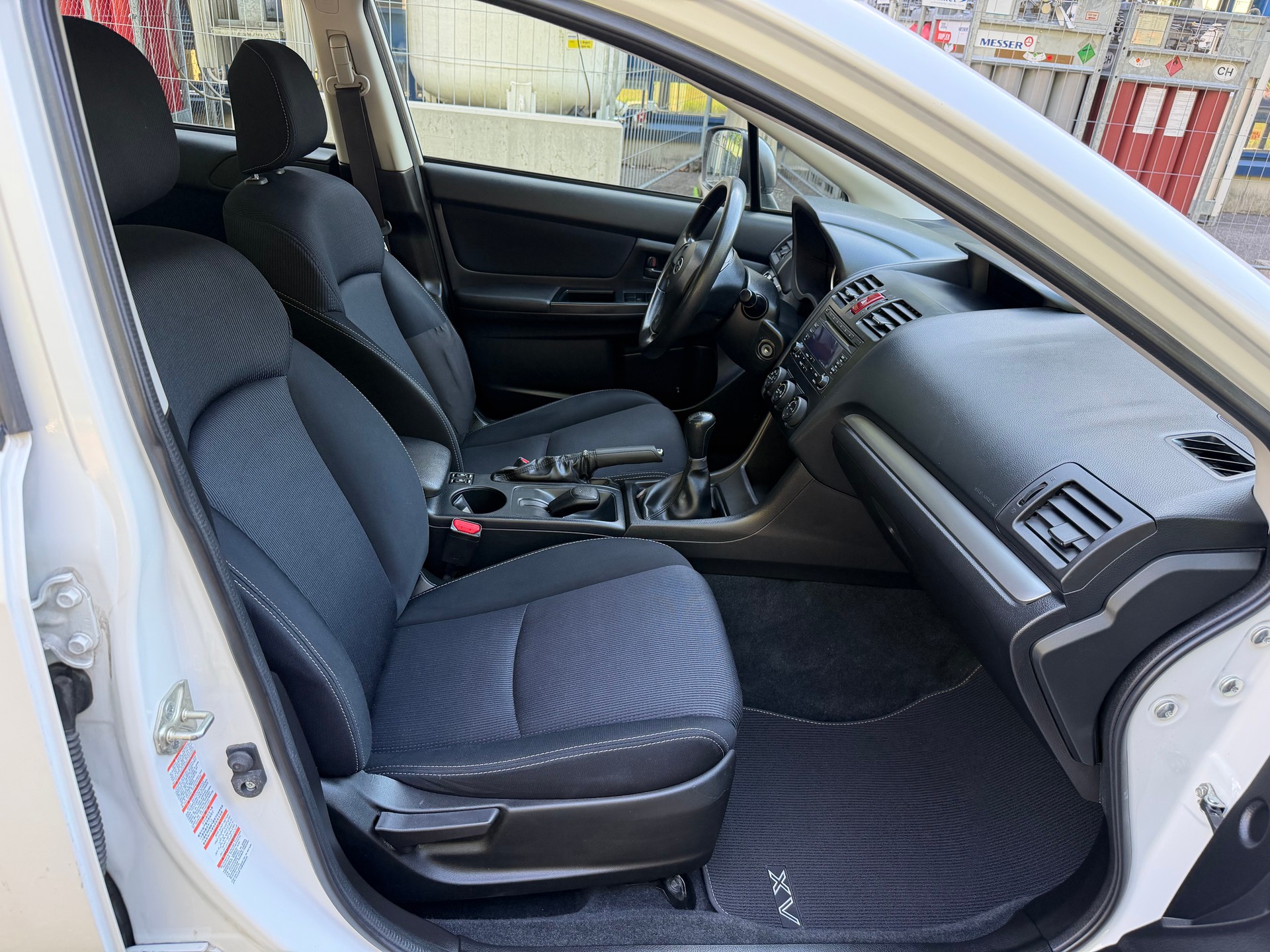 SUBARU XV 1.6 Swiss One-image-11