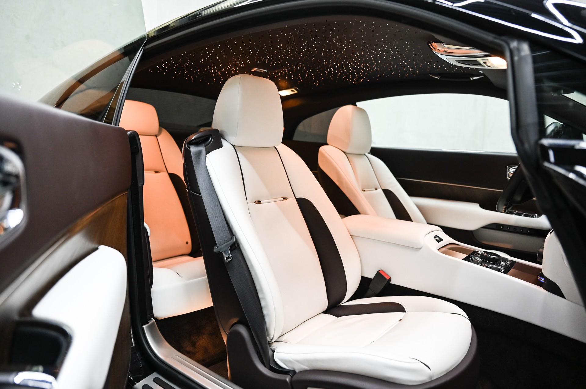 ROLLS-ROYCE Wraith 6.6 V12 "1 of 9 Inspired by Music Editions"-image-33