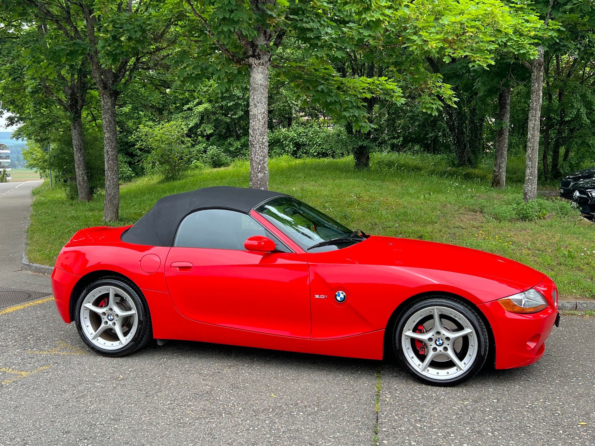 BMW Z4 3.0i Roadster-image-9