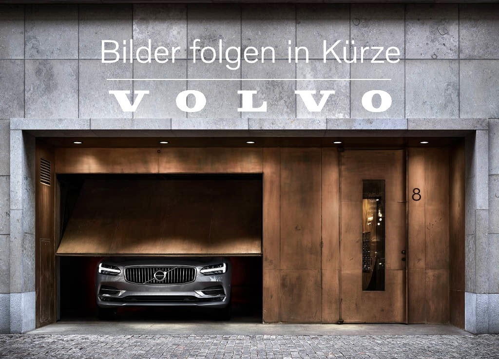 VOLVO XC40 2.0 B3 MH Essential