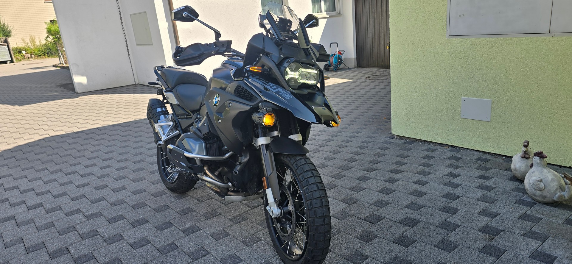 BMW R 1250 GS-image-9