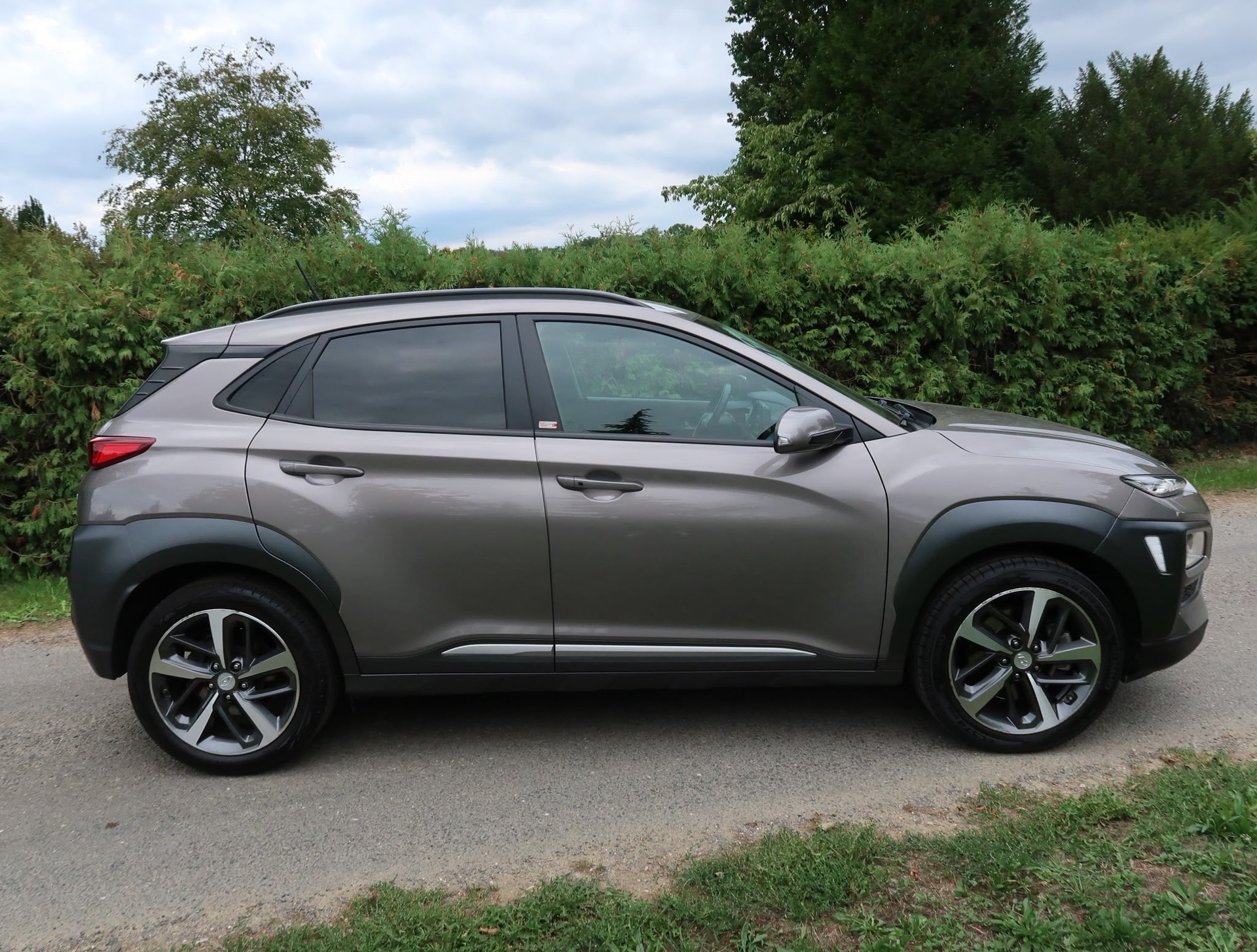 HYUNDAI Kona 1.6 T-GDi La.Plus4WD-showroom-element-3