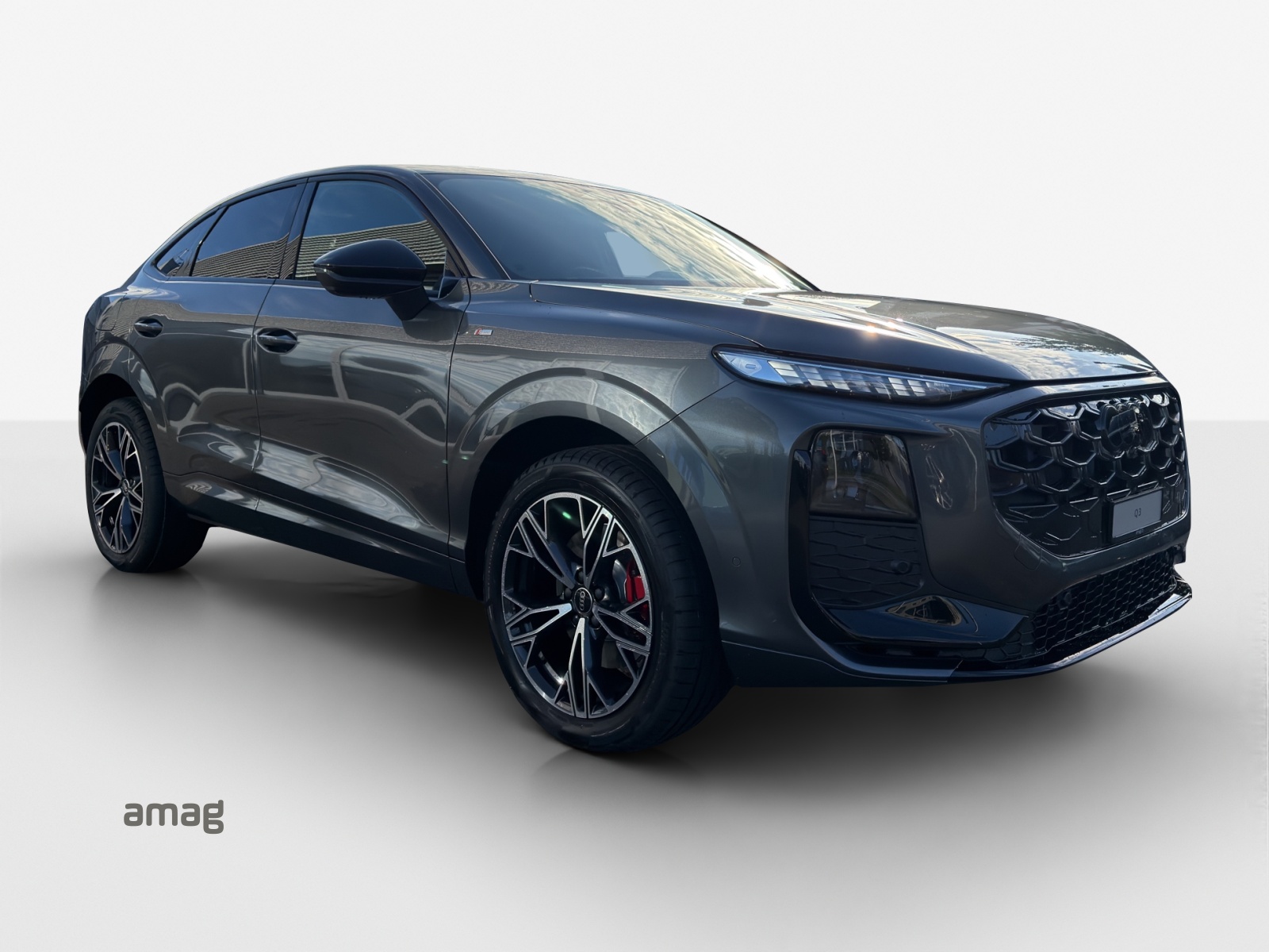AUDI Q3 Sportback TFSI quattro 195 kW S tronic-image-5
