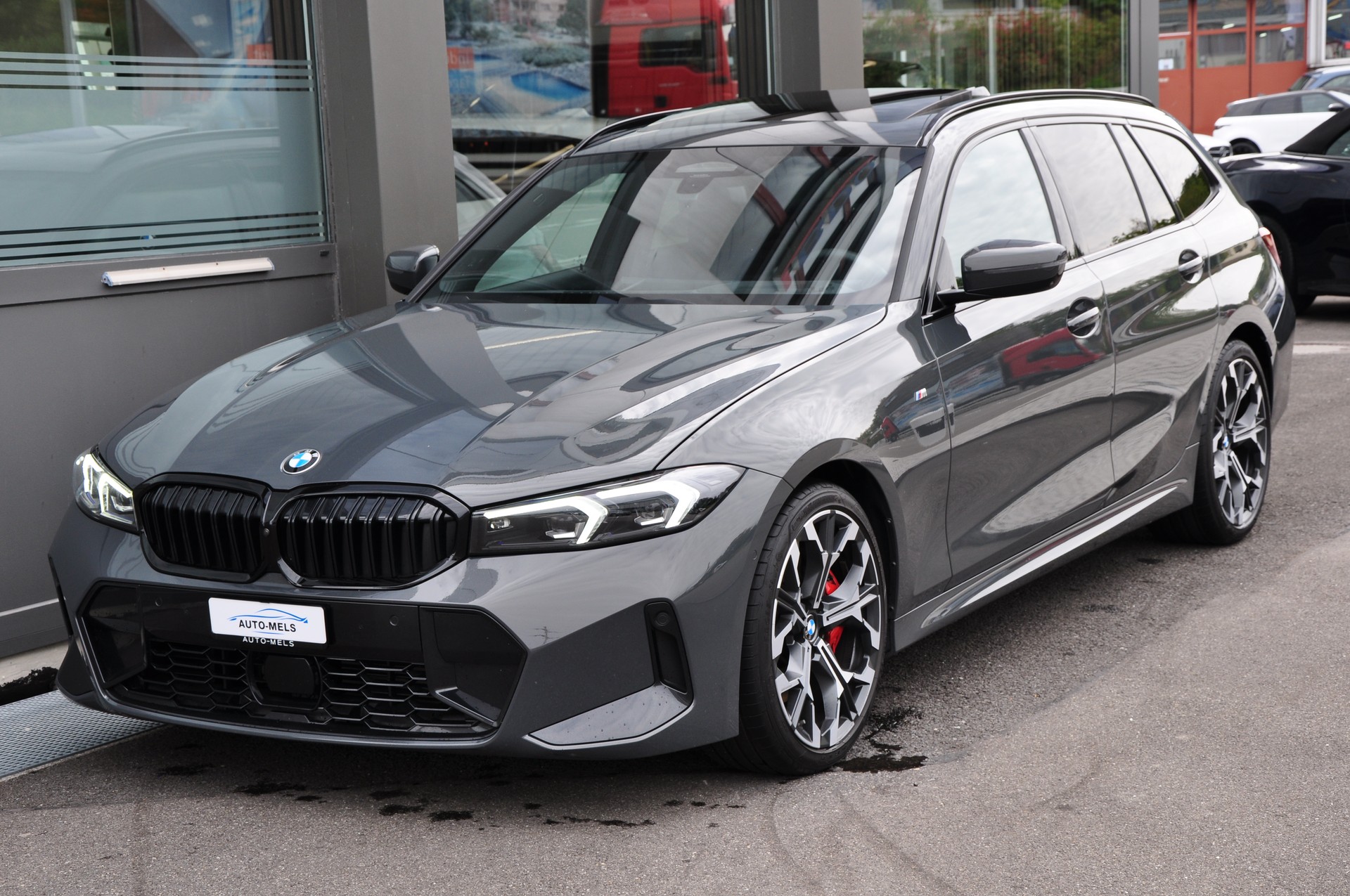 BMW 320d xDrive 48V Touring Steptronic M Sport Pro-image-4