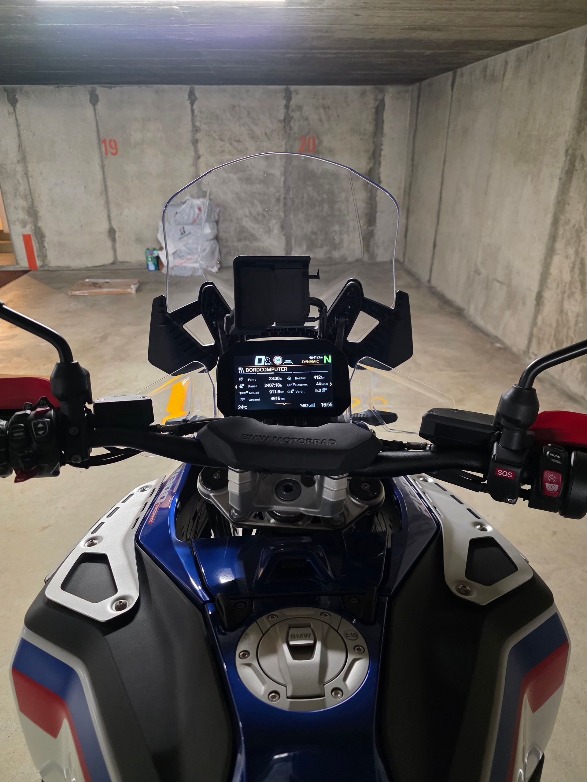 BMW R 1300 GS Adventure-image-5