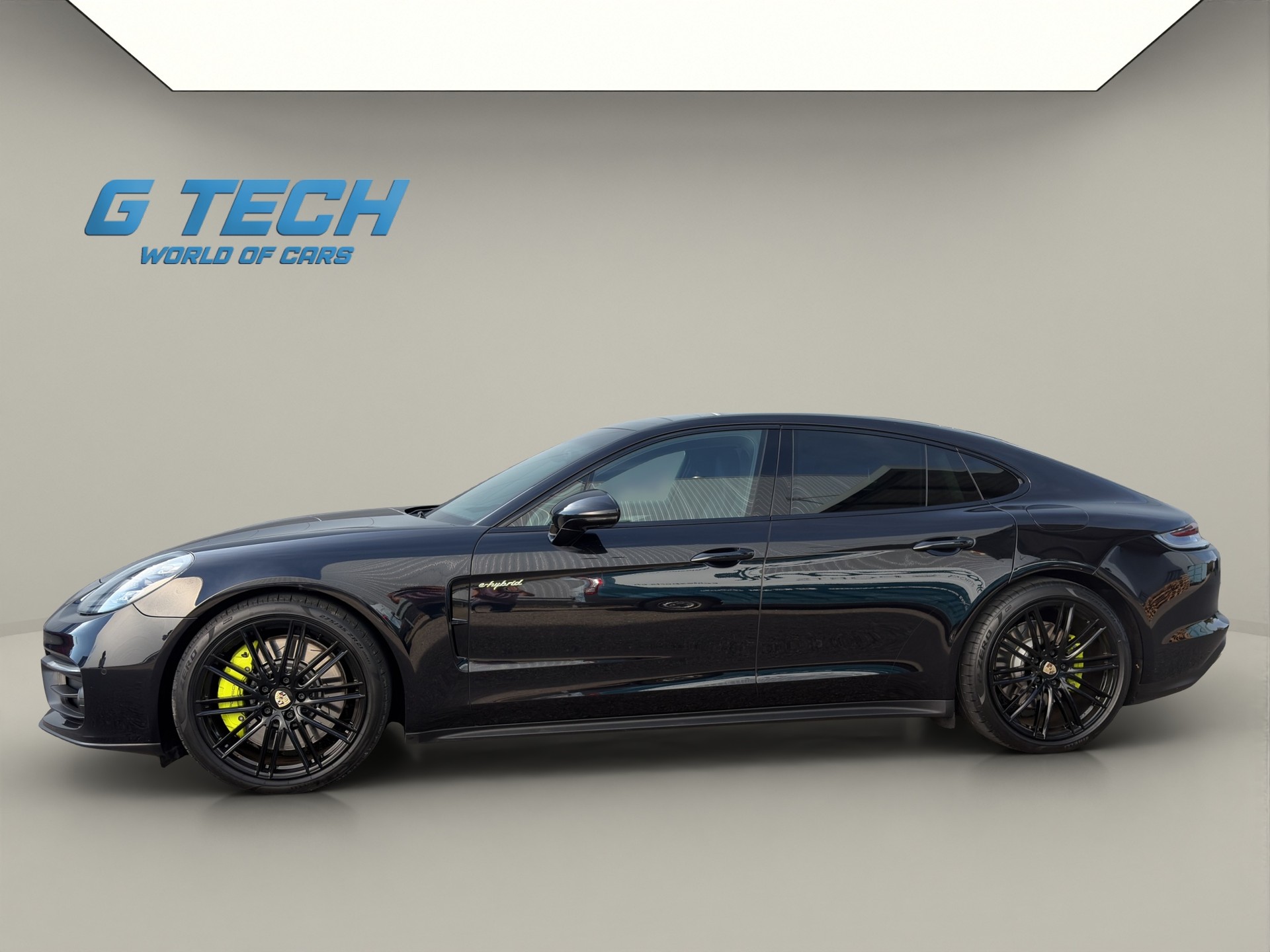 PORSCHE Panamera 4S E-Hybrid PDK-showroom-element-1